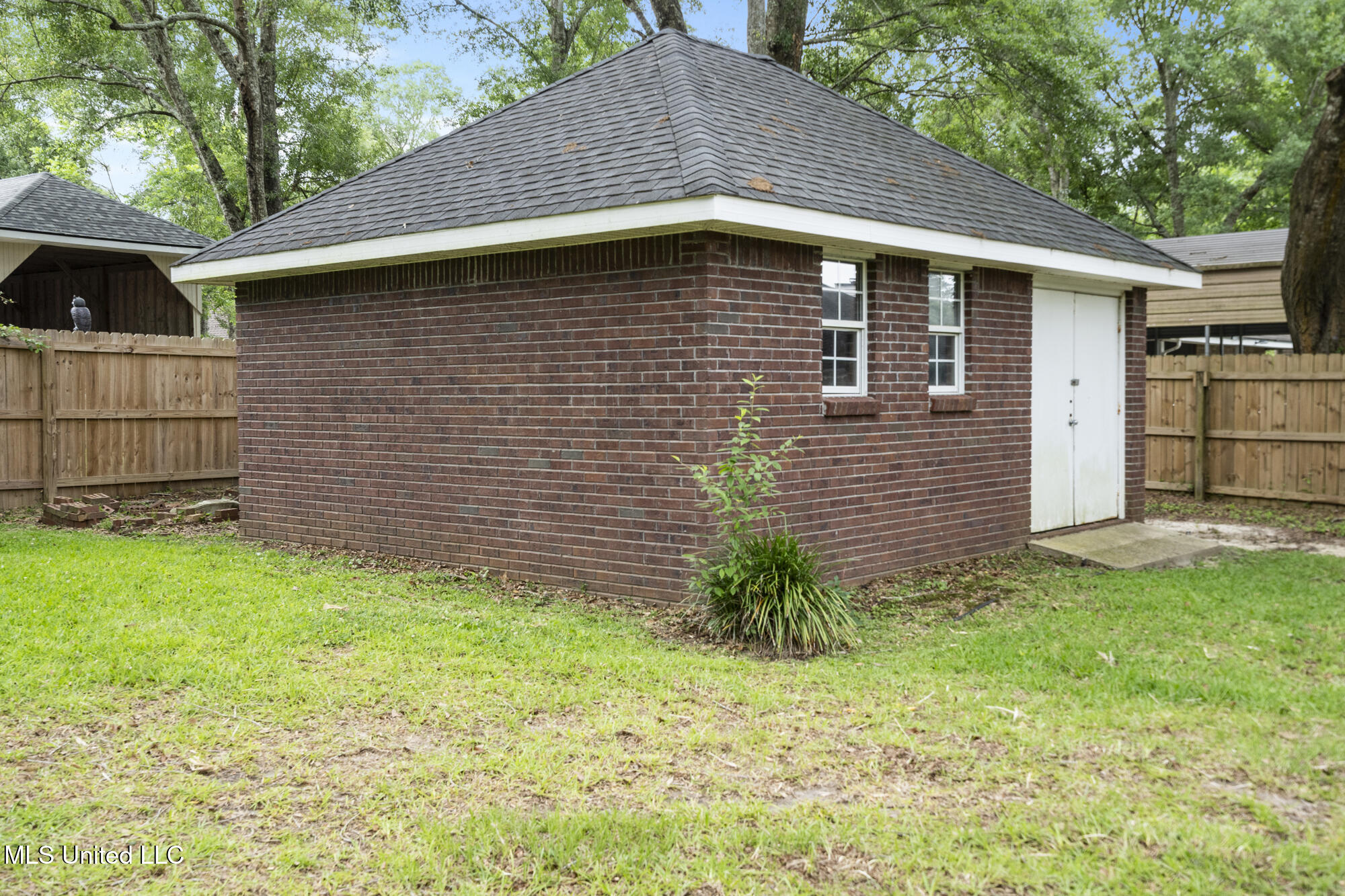 12918 Coles Cove Property Photo 52