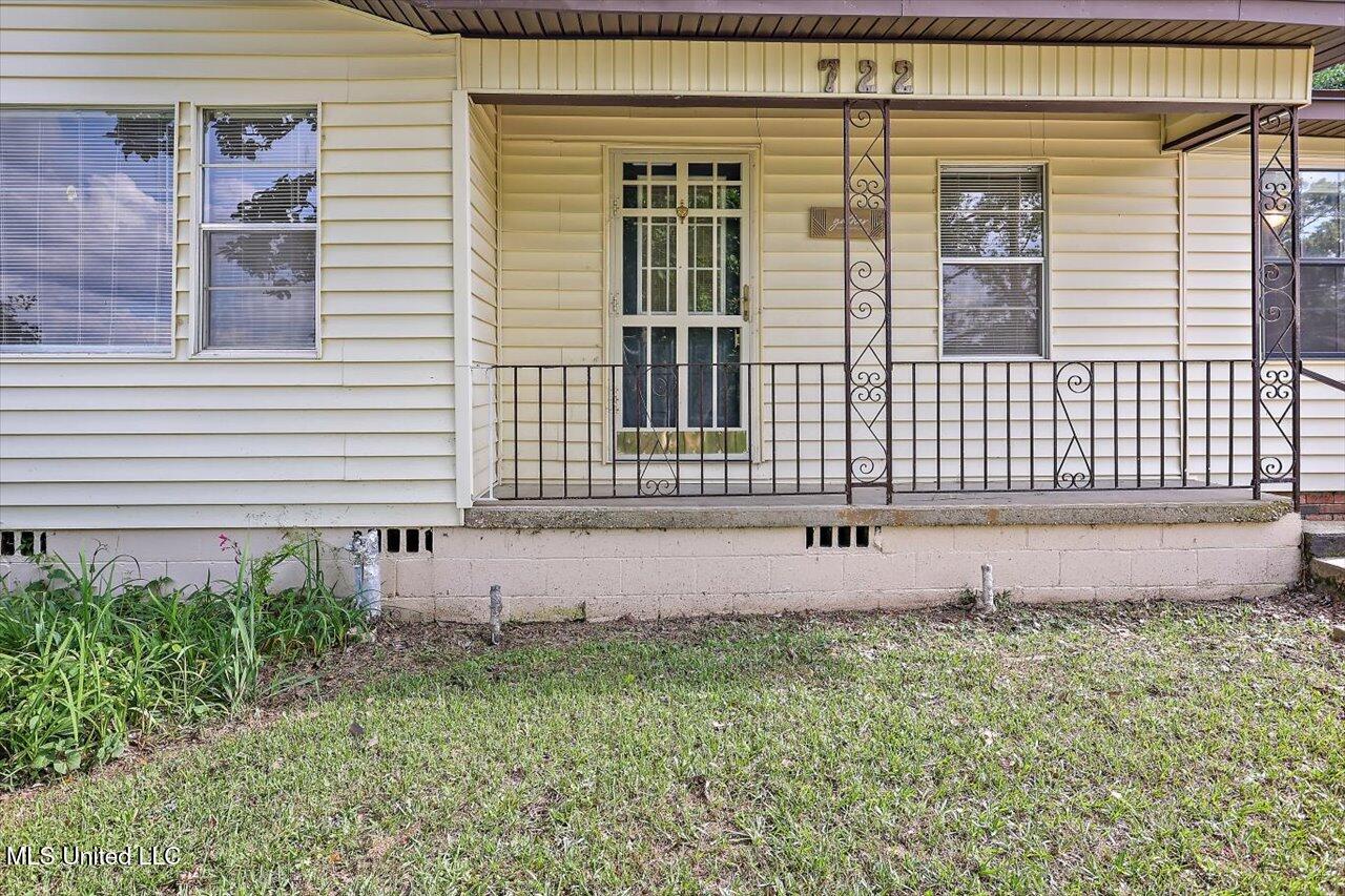 722 Se 1st Street Property Photo 4