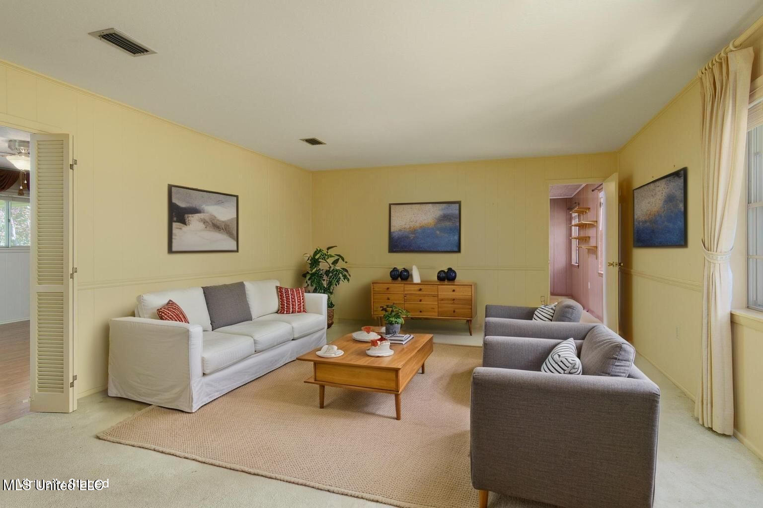2201 Mcinnis Street Property Photo 5
