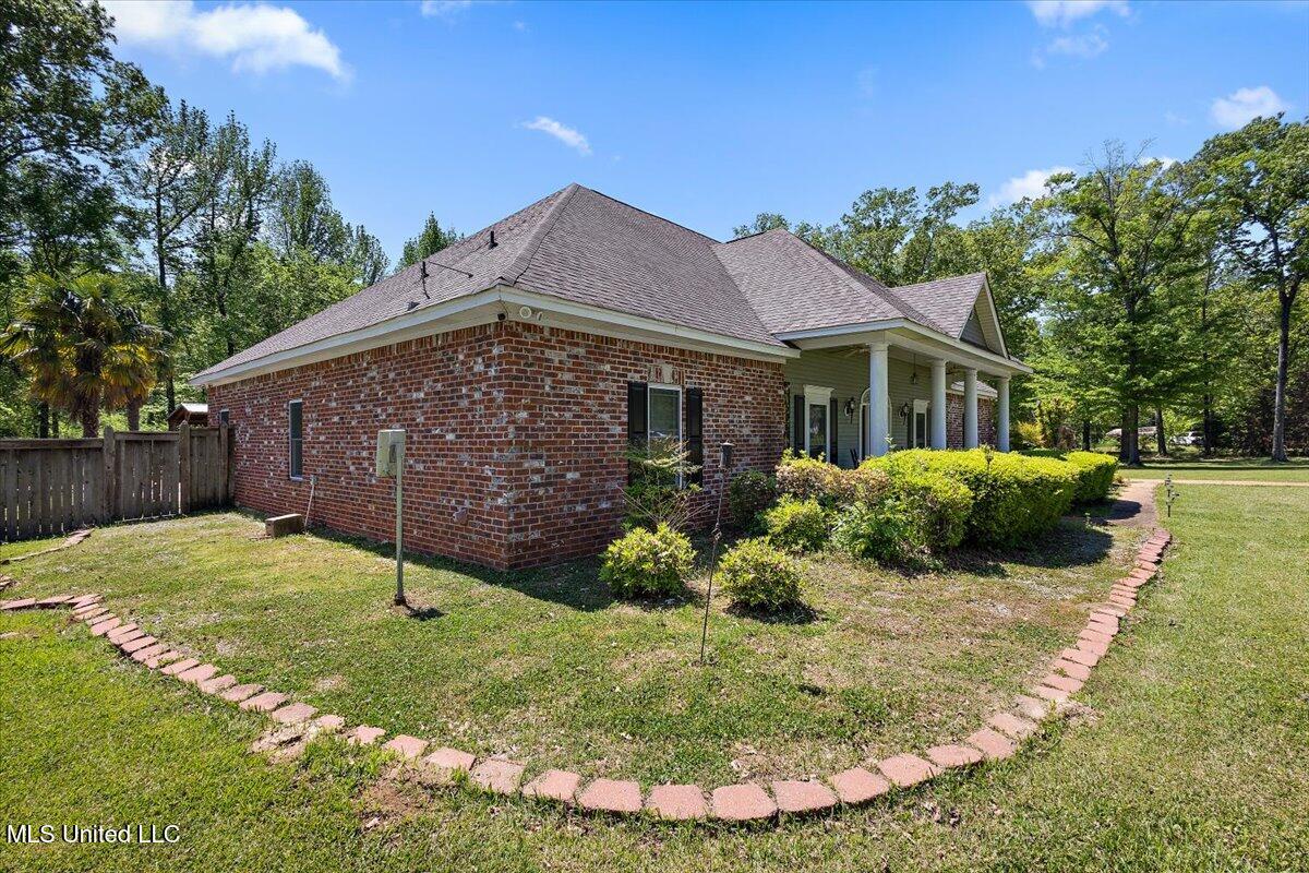 1155 Craig Drive Property Photo 2
