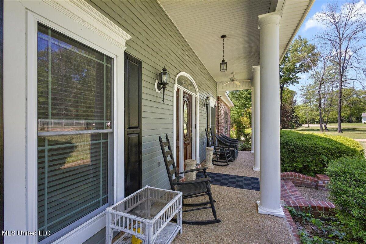 1155 Craig Drive Property Photo 4