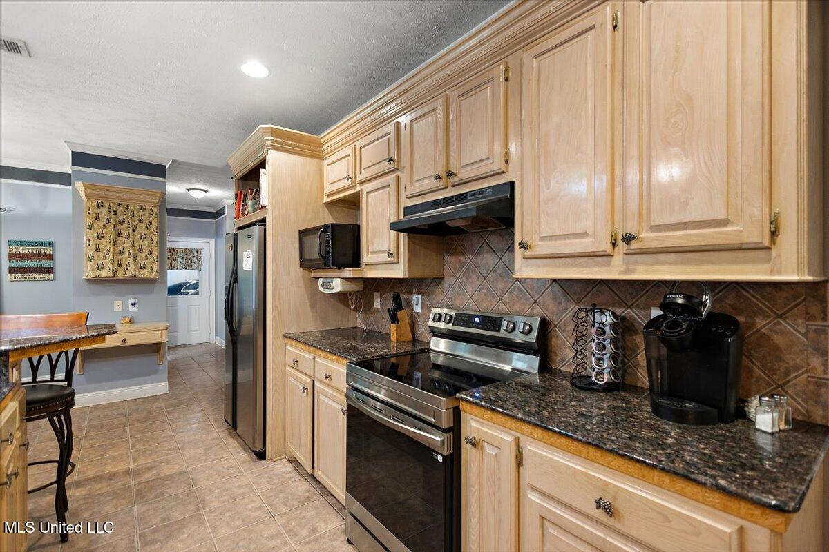1155 Craig Drive Property Photo 11