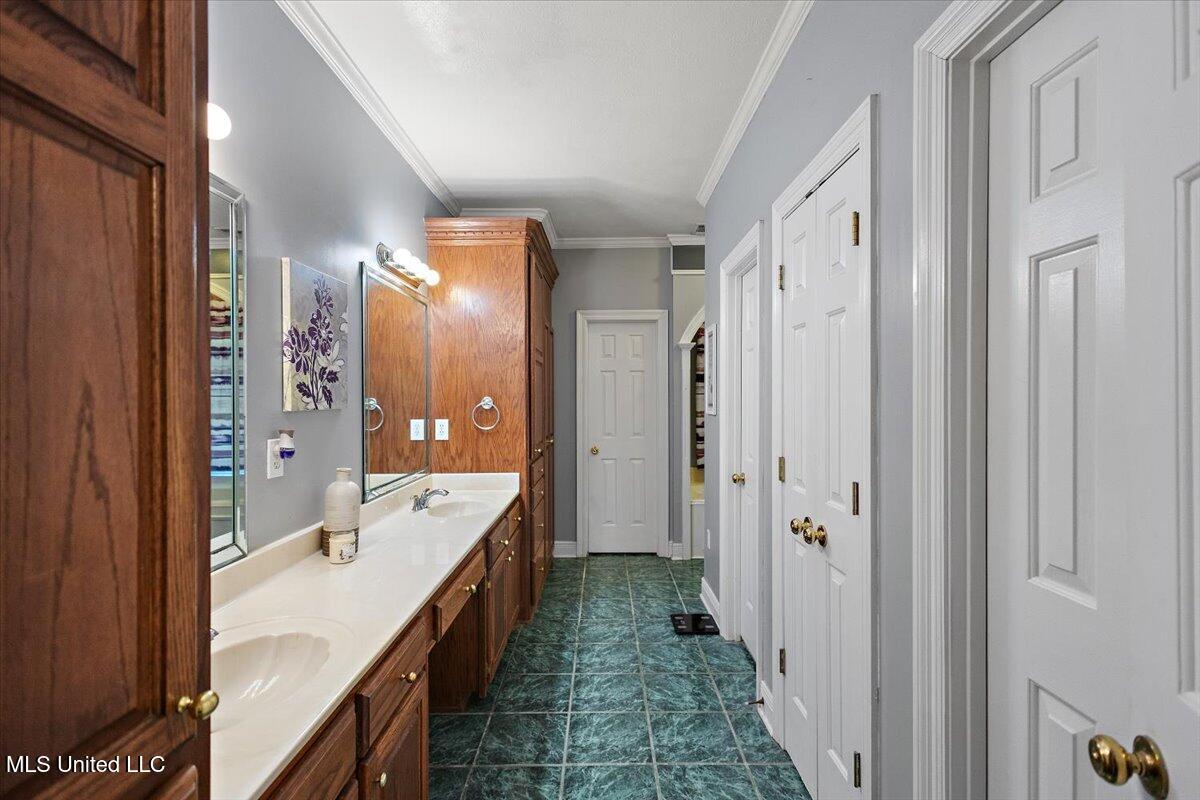 1155 Craig Drive Property Photo 32