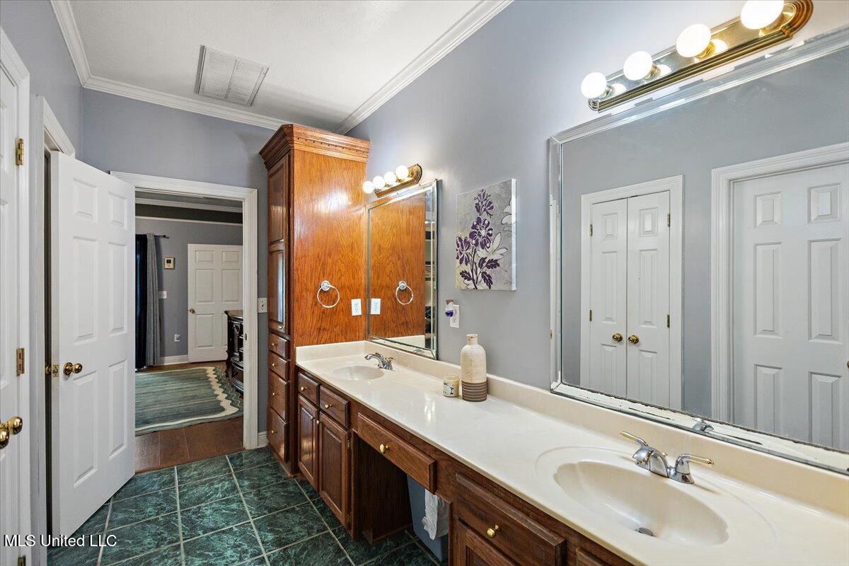1155 Craig Drive Property Photo 33