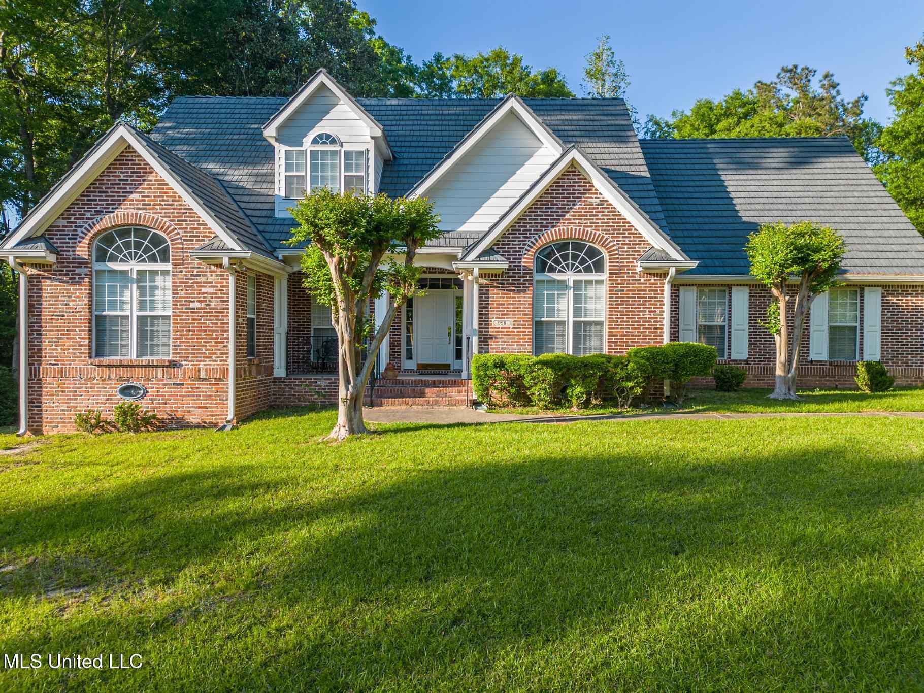 956 Kale Street Property Photo 1