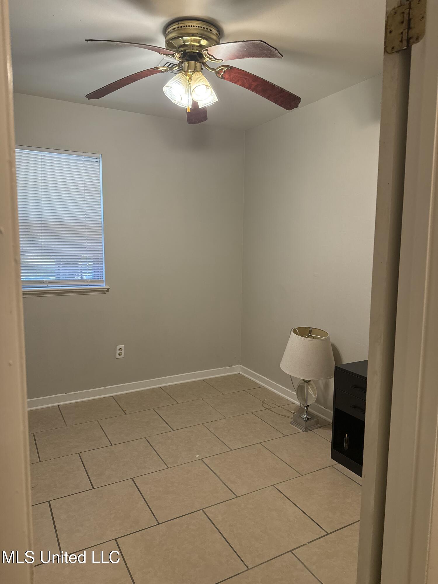 229 Woodland Circle Property Photo 7