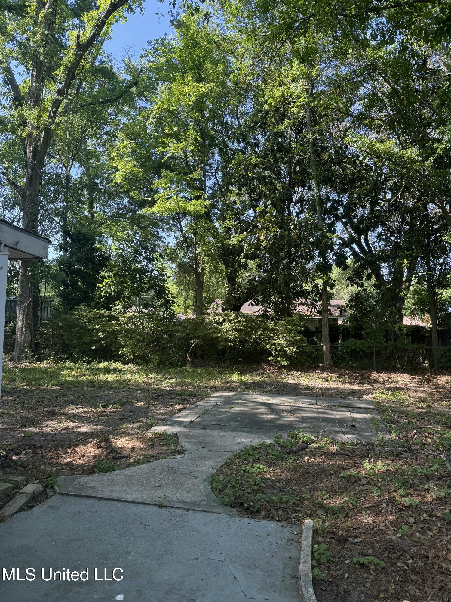 229 Woodland Circle Property Photo 10