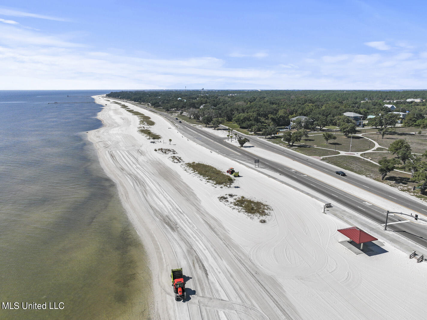 114 Henderson Avenue Property Photo 13