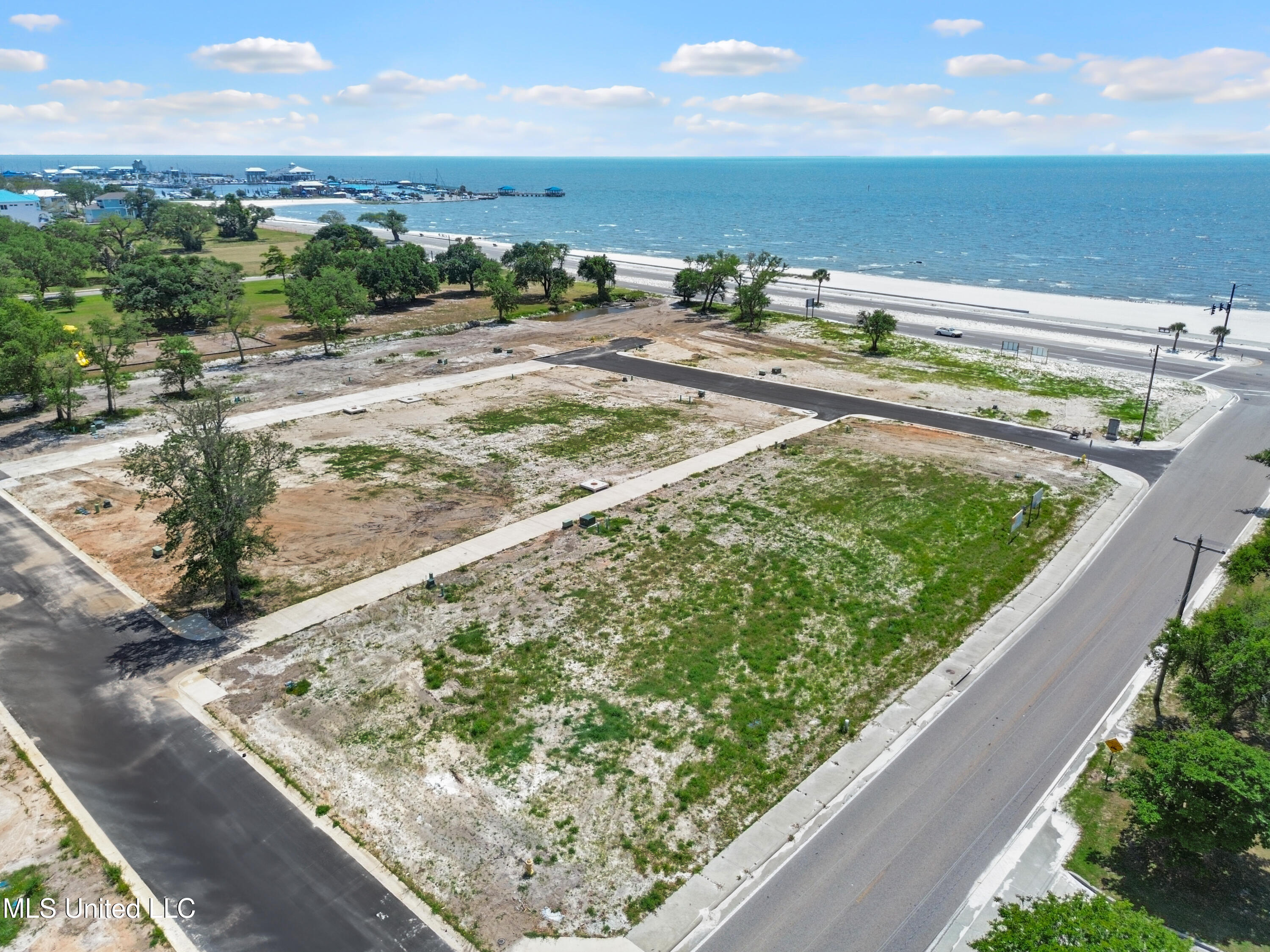 106 Fields Way Property Photo 1