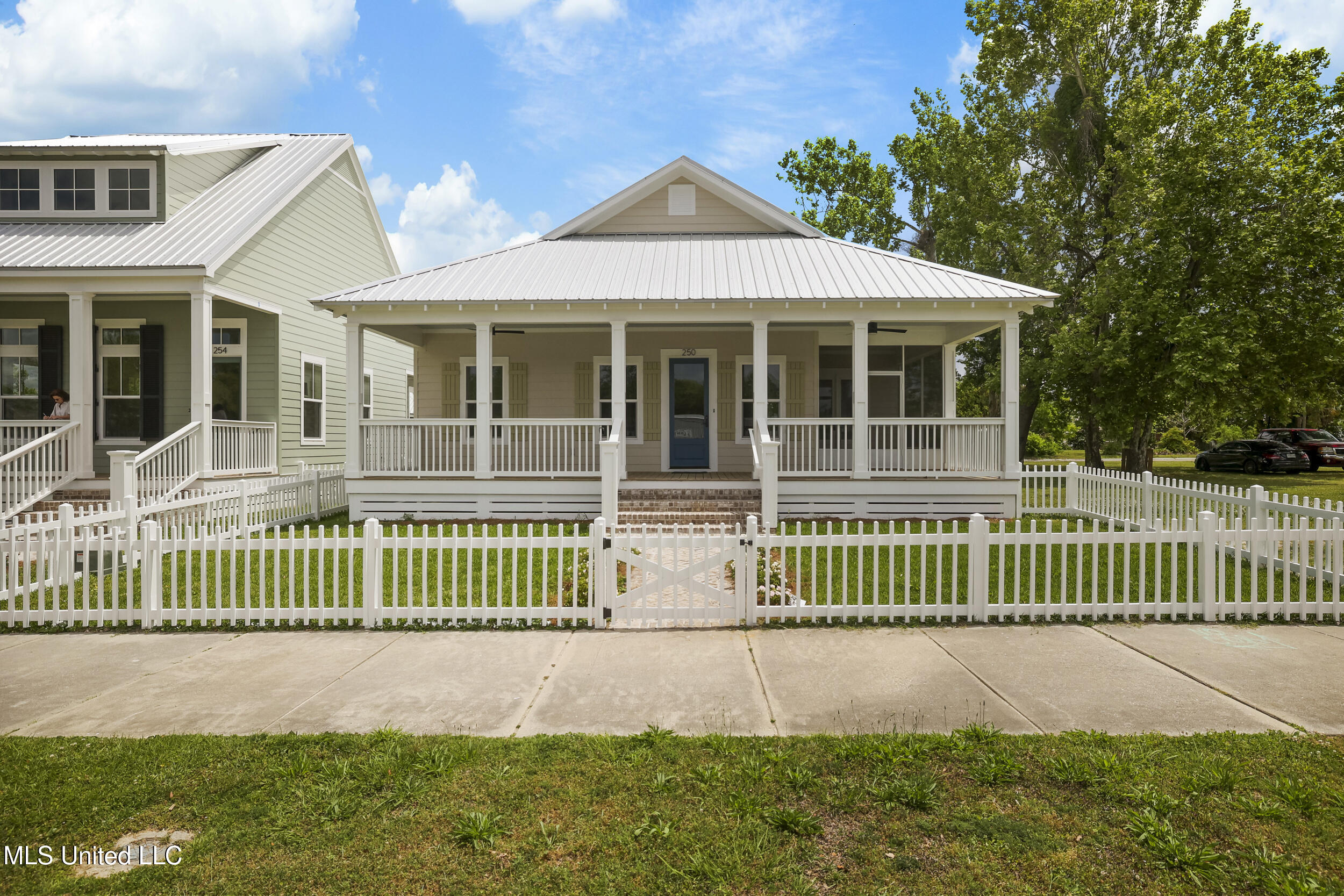 250 Caillavet Street Property Photo