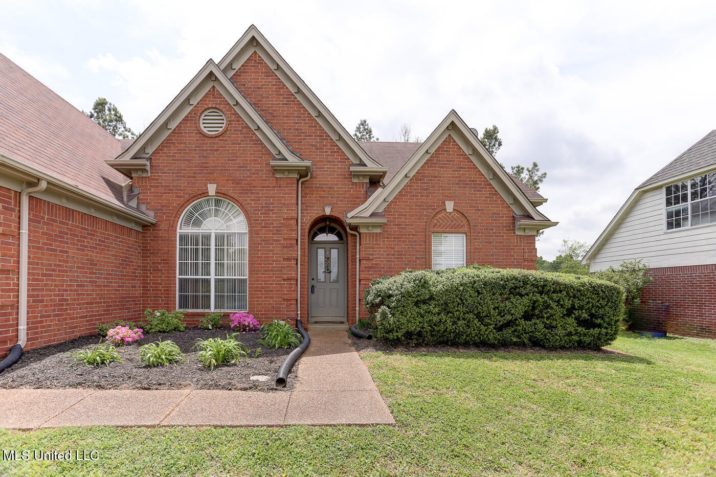 12855 Fox Ridge Ln Property Photo 1