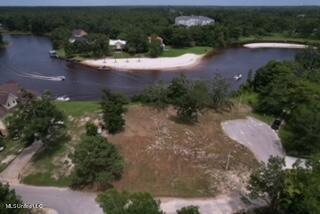 Woodland Circle Property Photo 1
