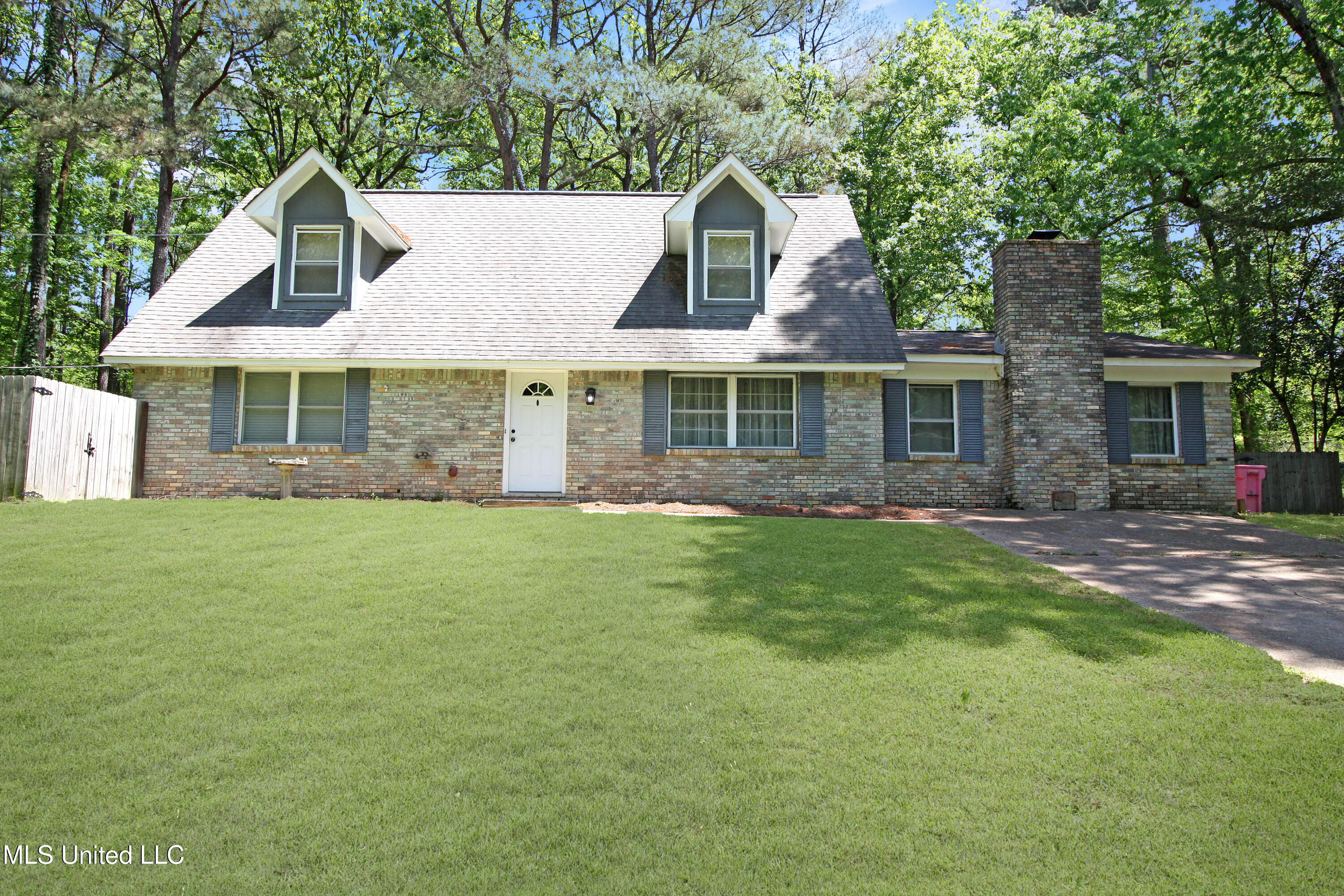 105 Oklahoma Drive Property Photo 2