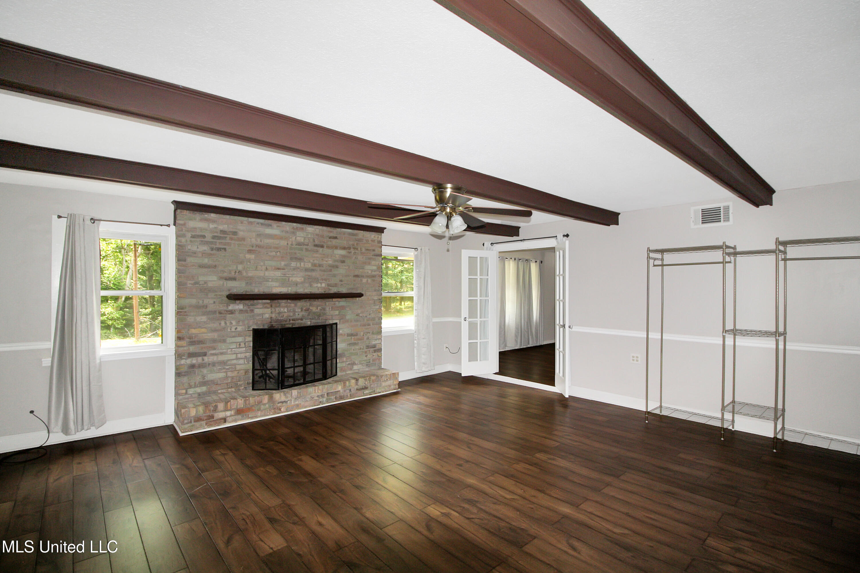 105 Oklahoma Drive Property Photo 4