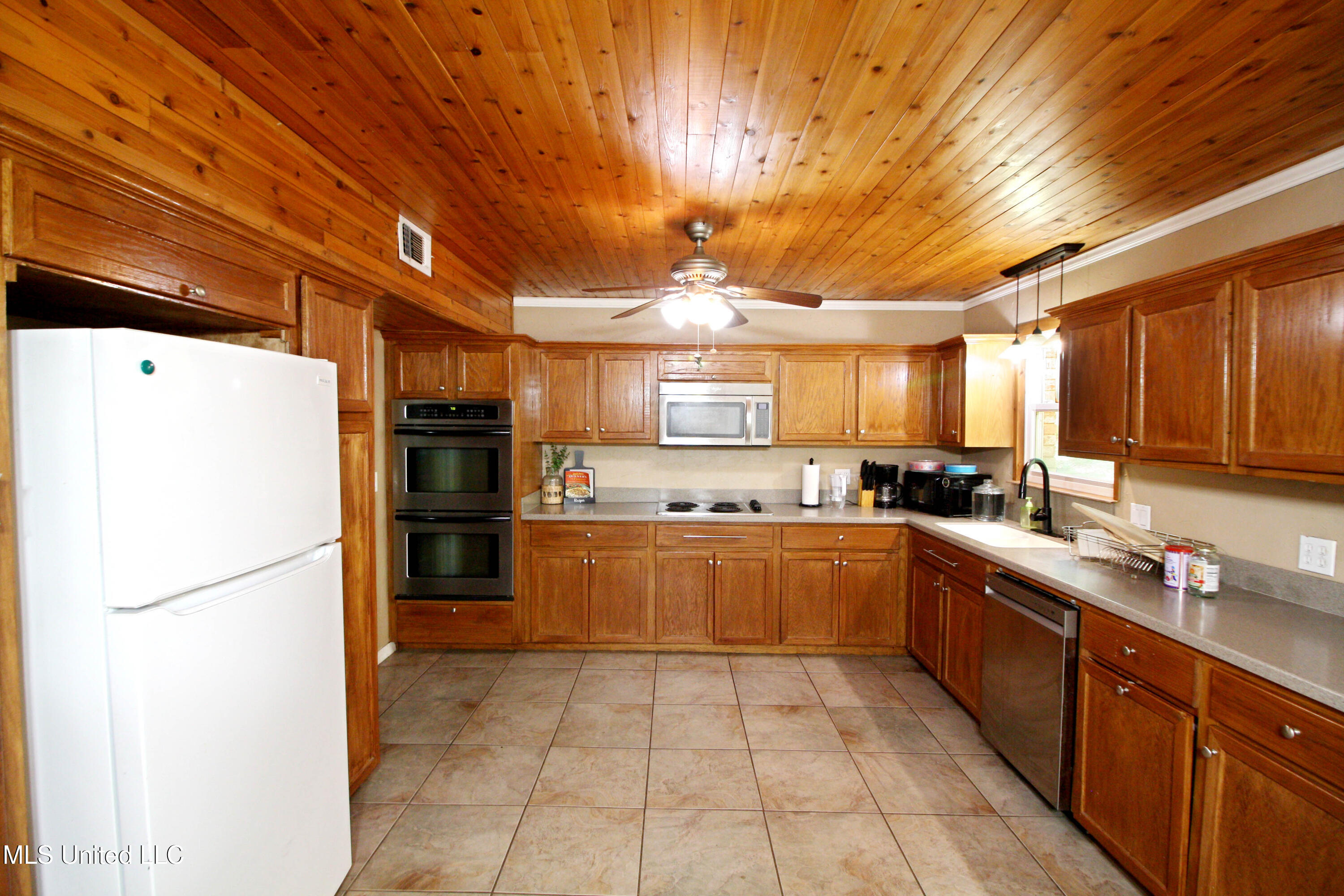 105 Oklahoma Drive Property Photo 8