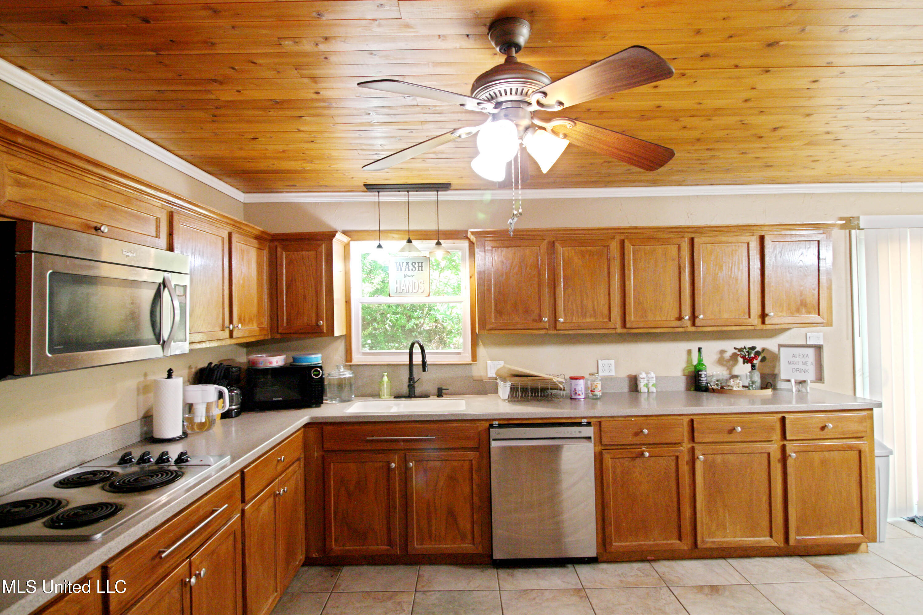 105 Oklahoma Drive Property Photo 10