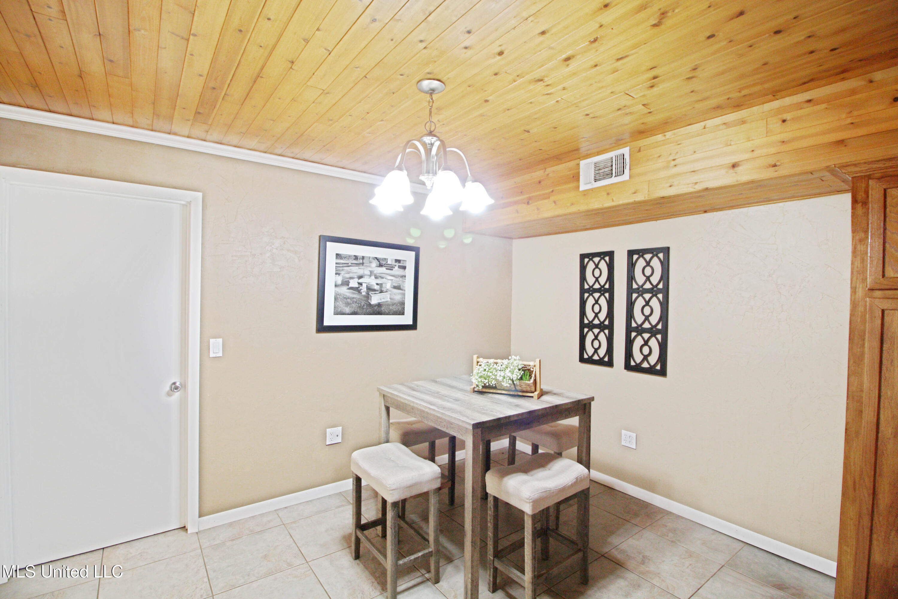 105 Oklahoma Drive Property Photo 14