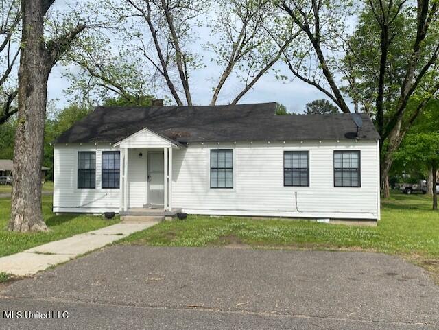 104 Line Street Property Photo 1