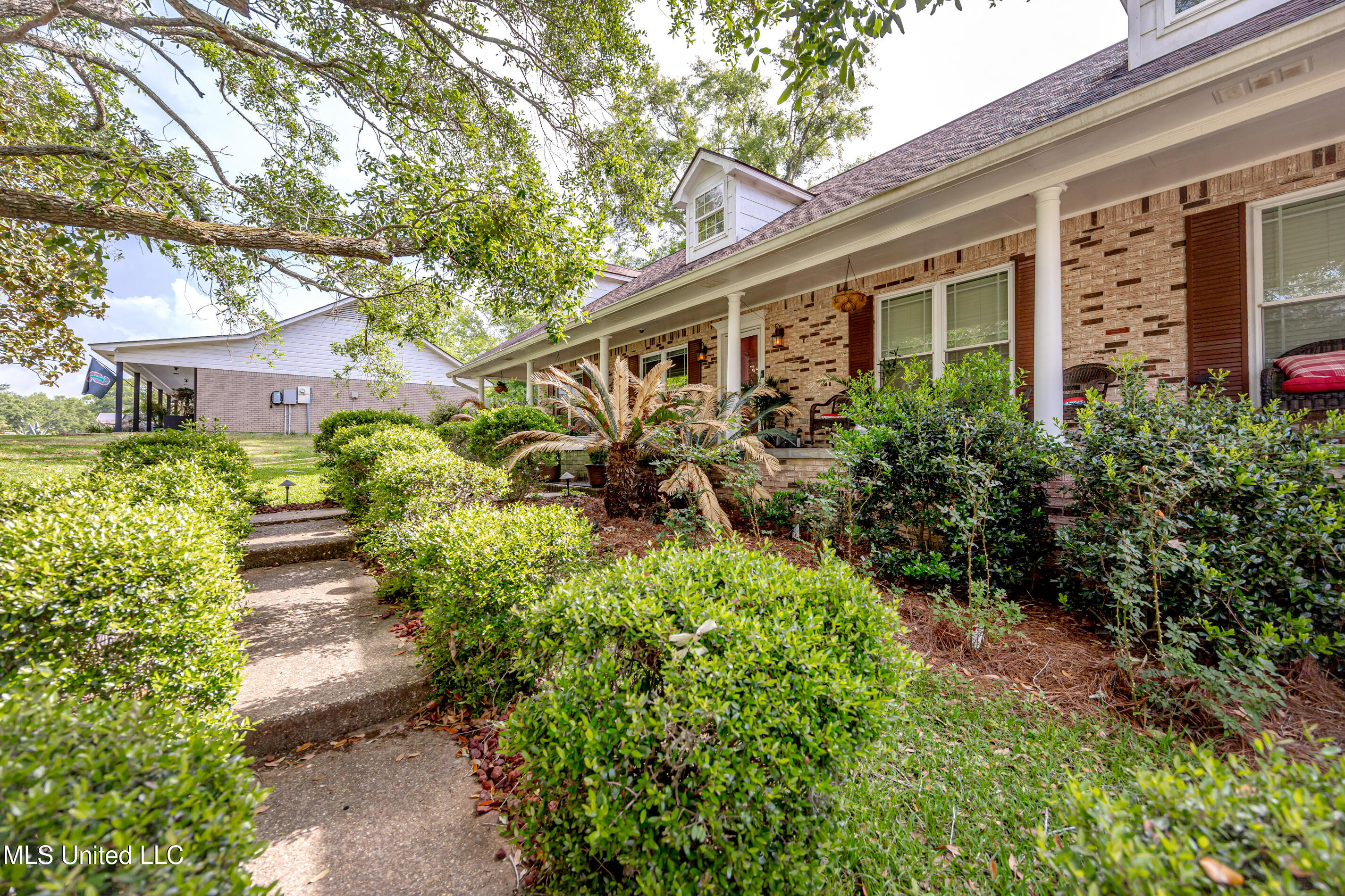 1344 Diller Road Property Photo 5