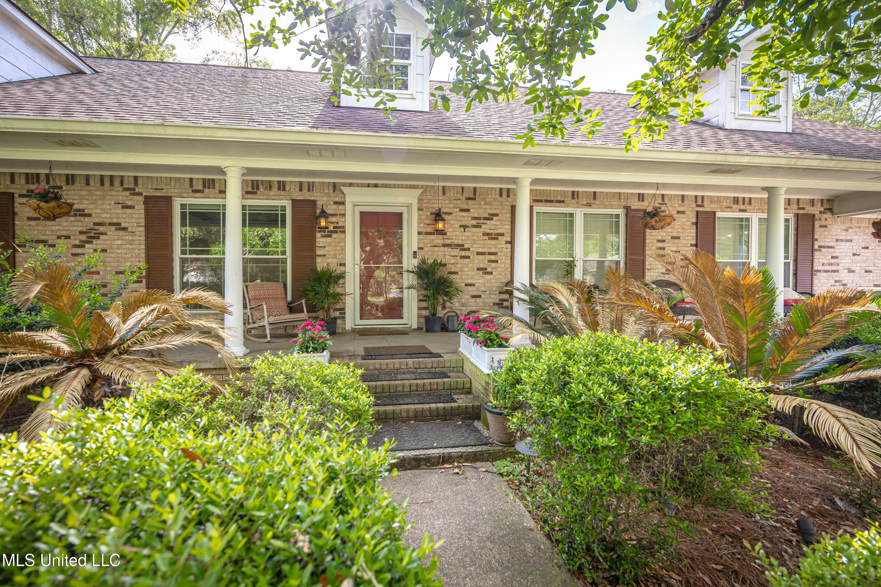 1344 Diller Road Property Photo 6