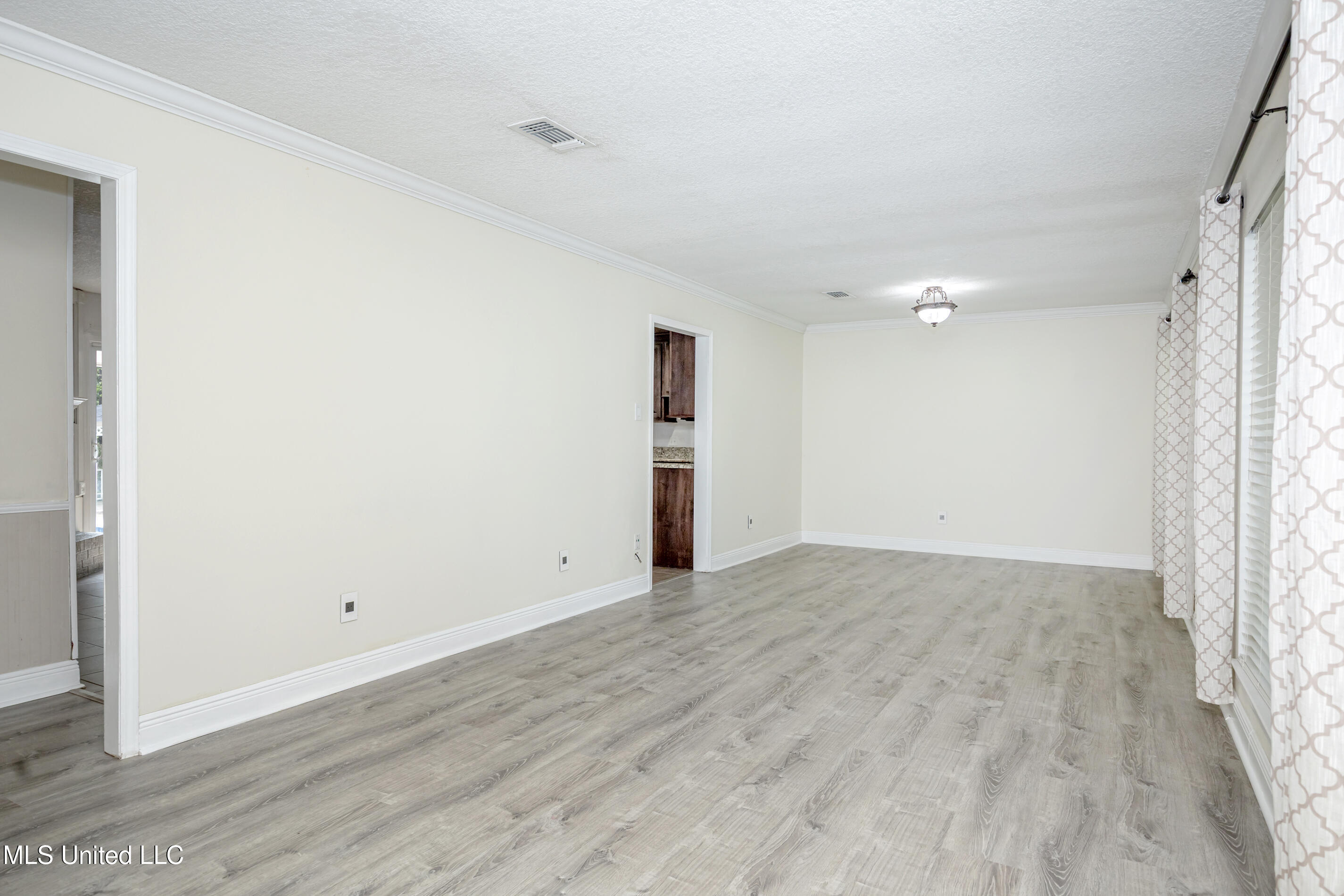 1344 Diller Road Property Photo 11