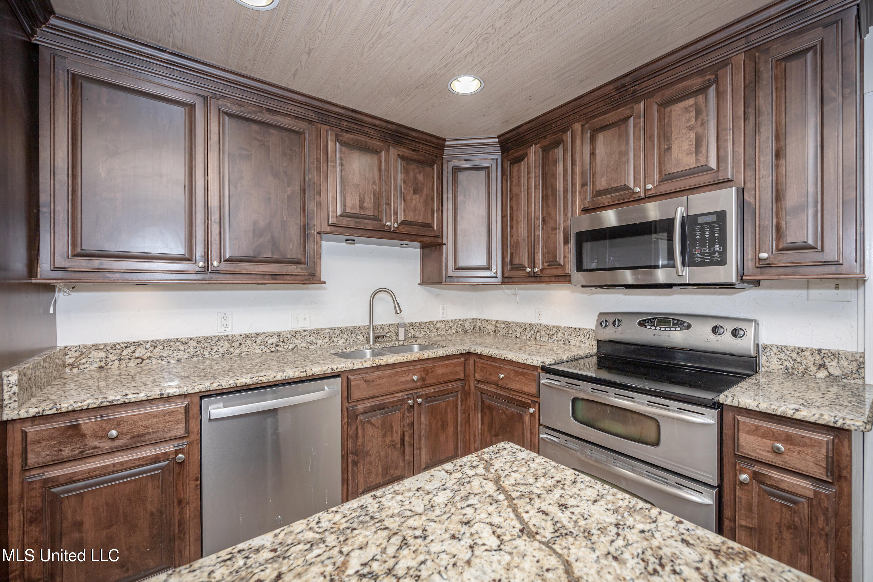 1344 Diller Road Property Photo 22