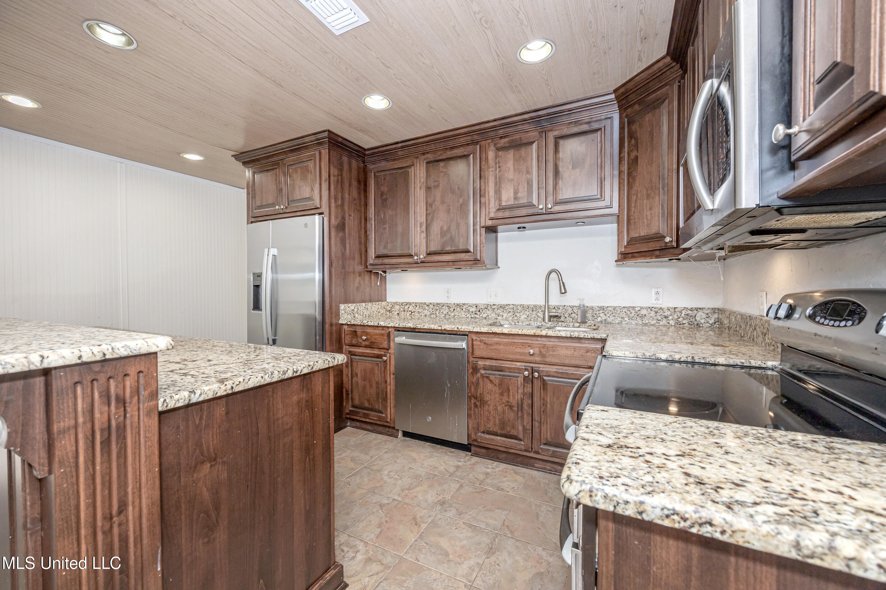 1344 Diller Road Property Photo 23