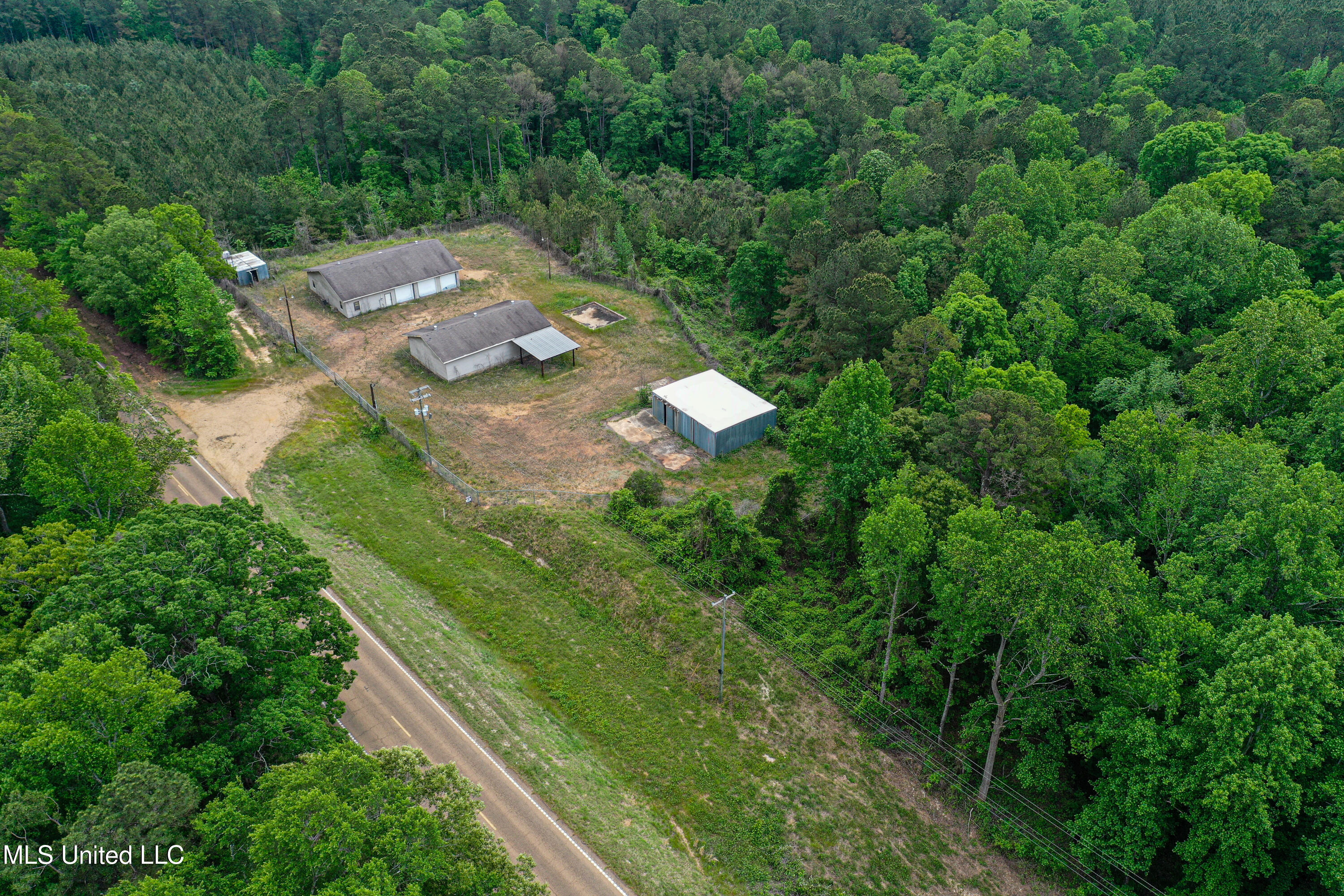 001 Highway 14 Property Photo 1