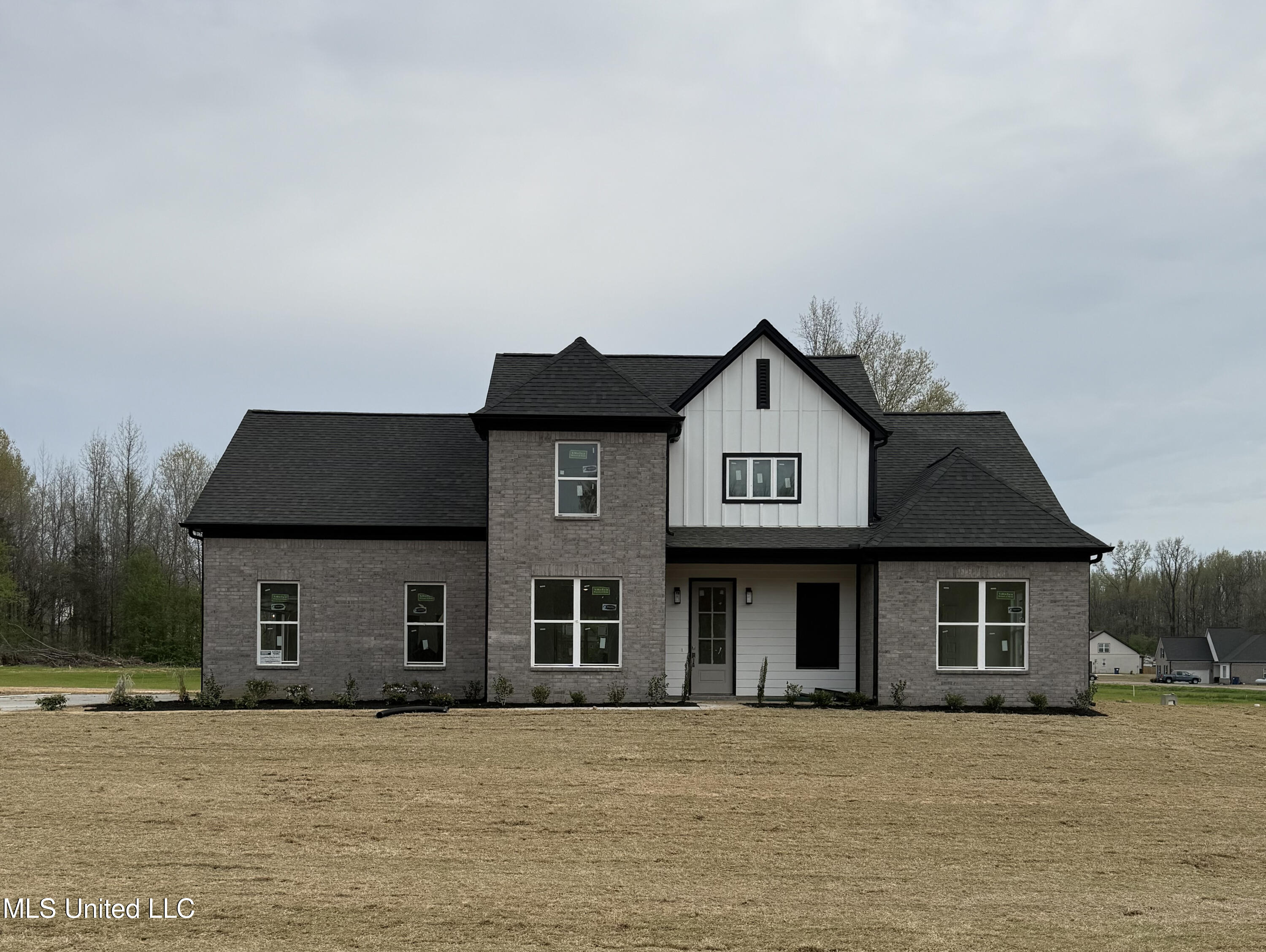 144 Centerline Roper Loop Property Photo 1