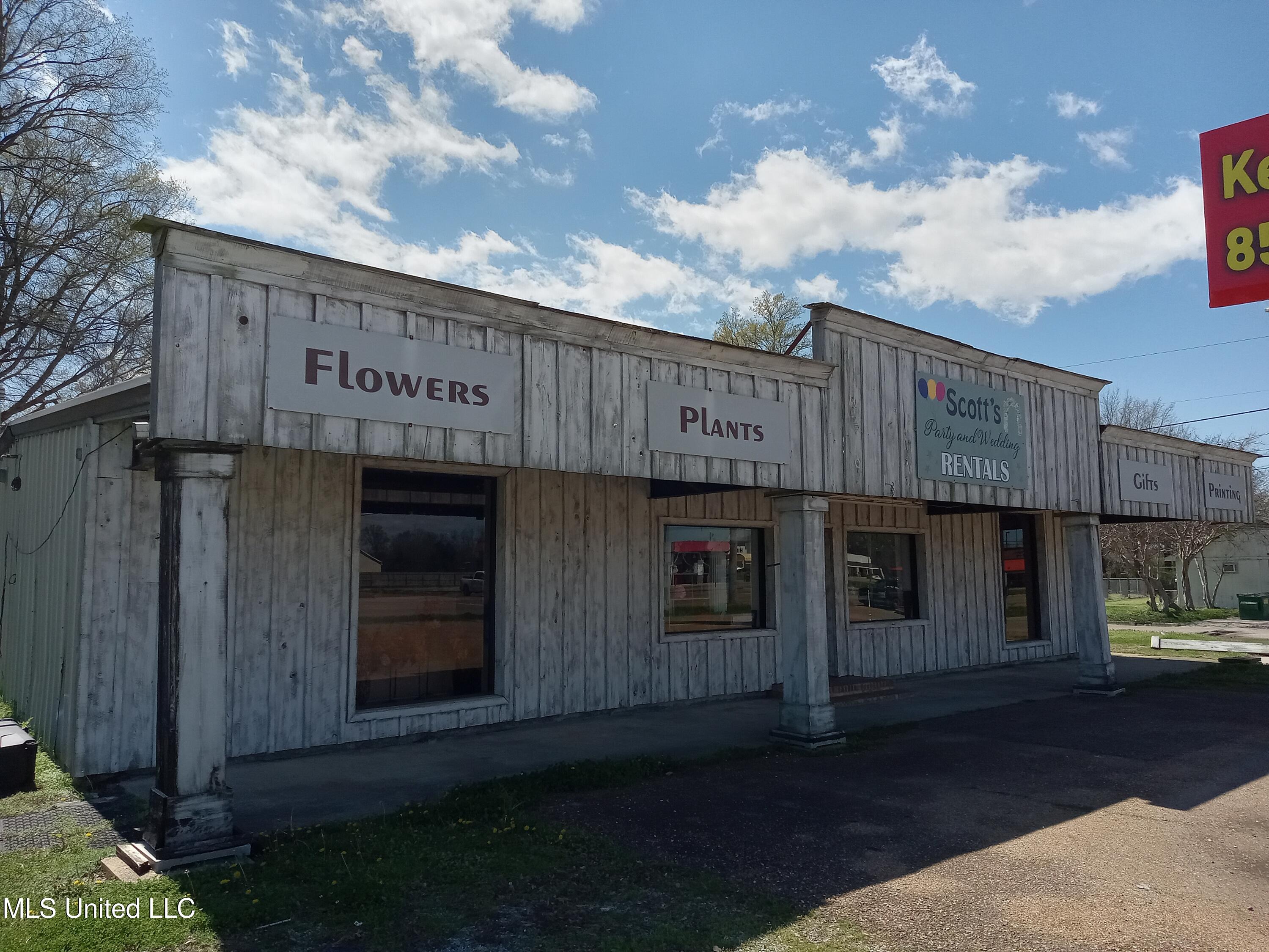 421 W Highway 82 Highway Property Photo 8