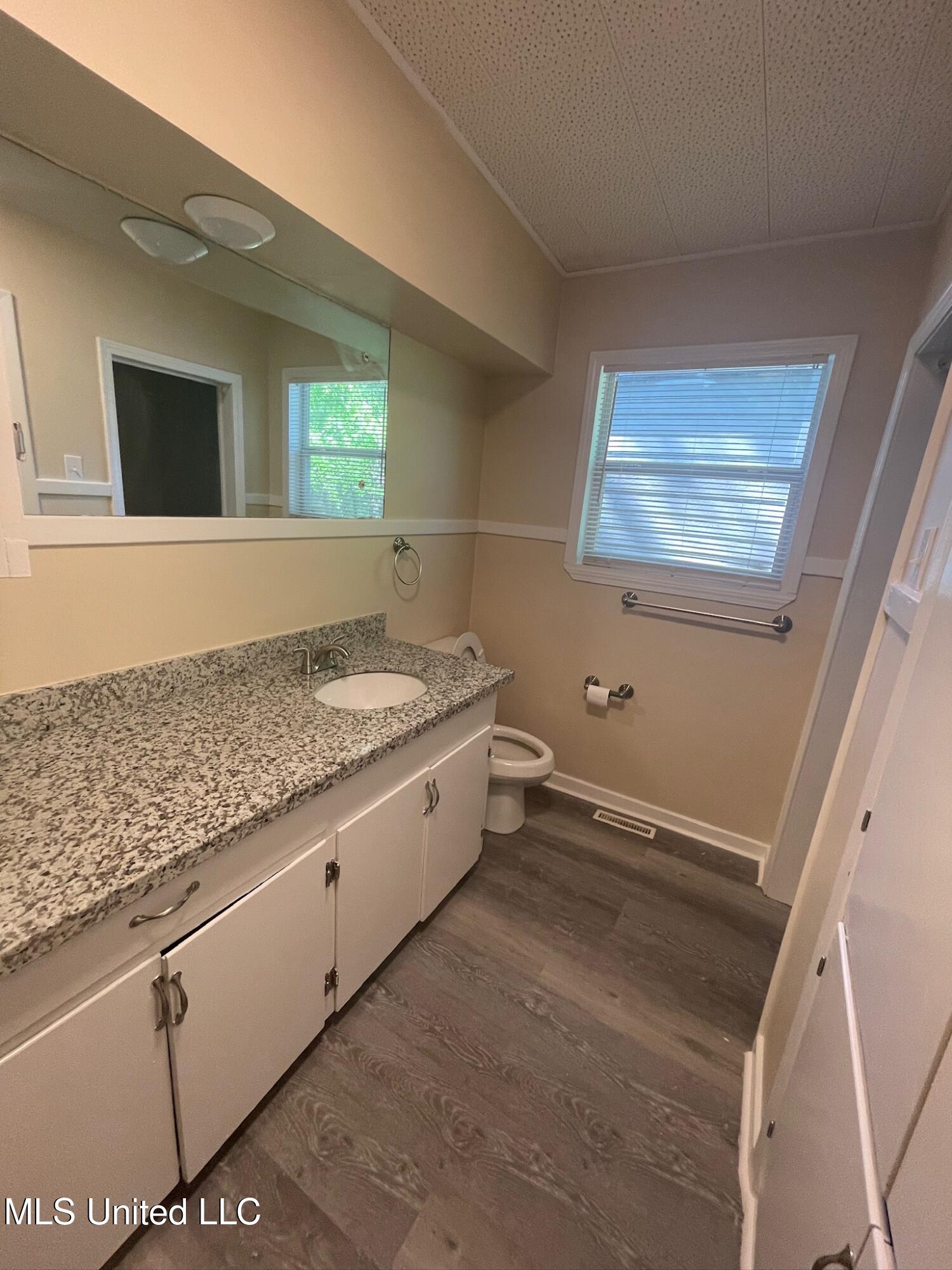 213 Mount Salus Road Property Photo 9