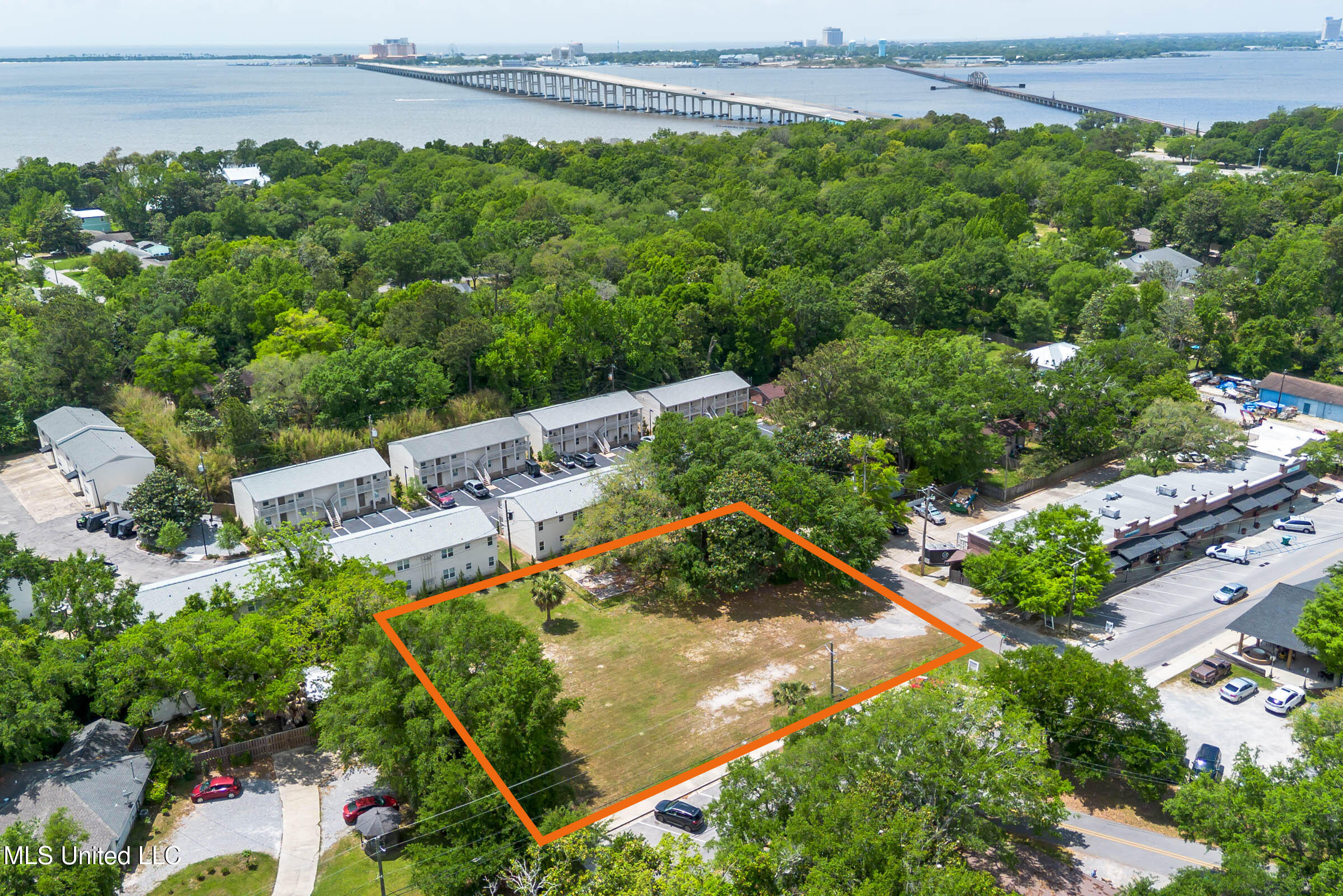 516 Porter Avenue Property Photo 1