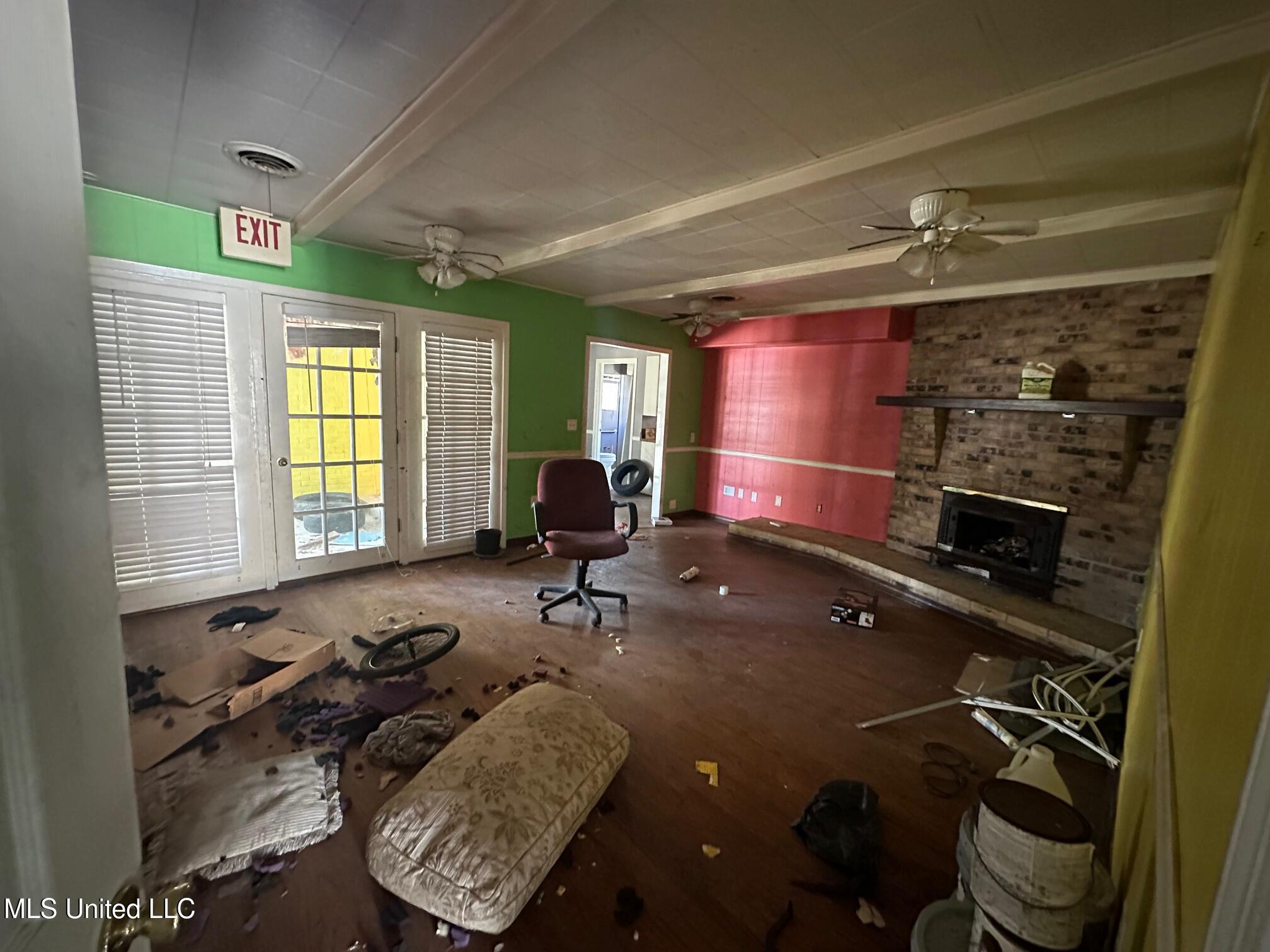 14121 Dedeaux Road Property Photo 6