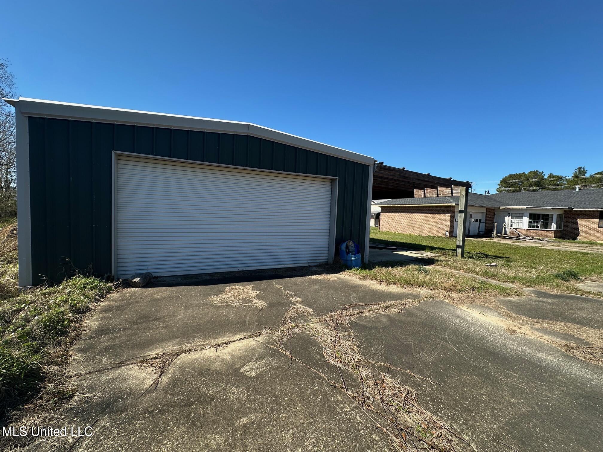 14121 Dedeaux Road Property Photo 11