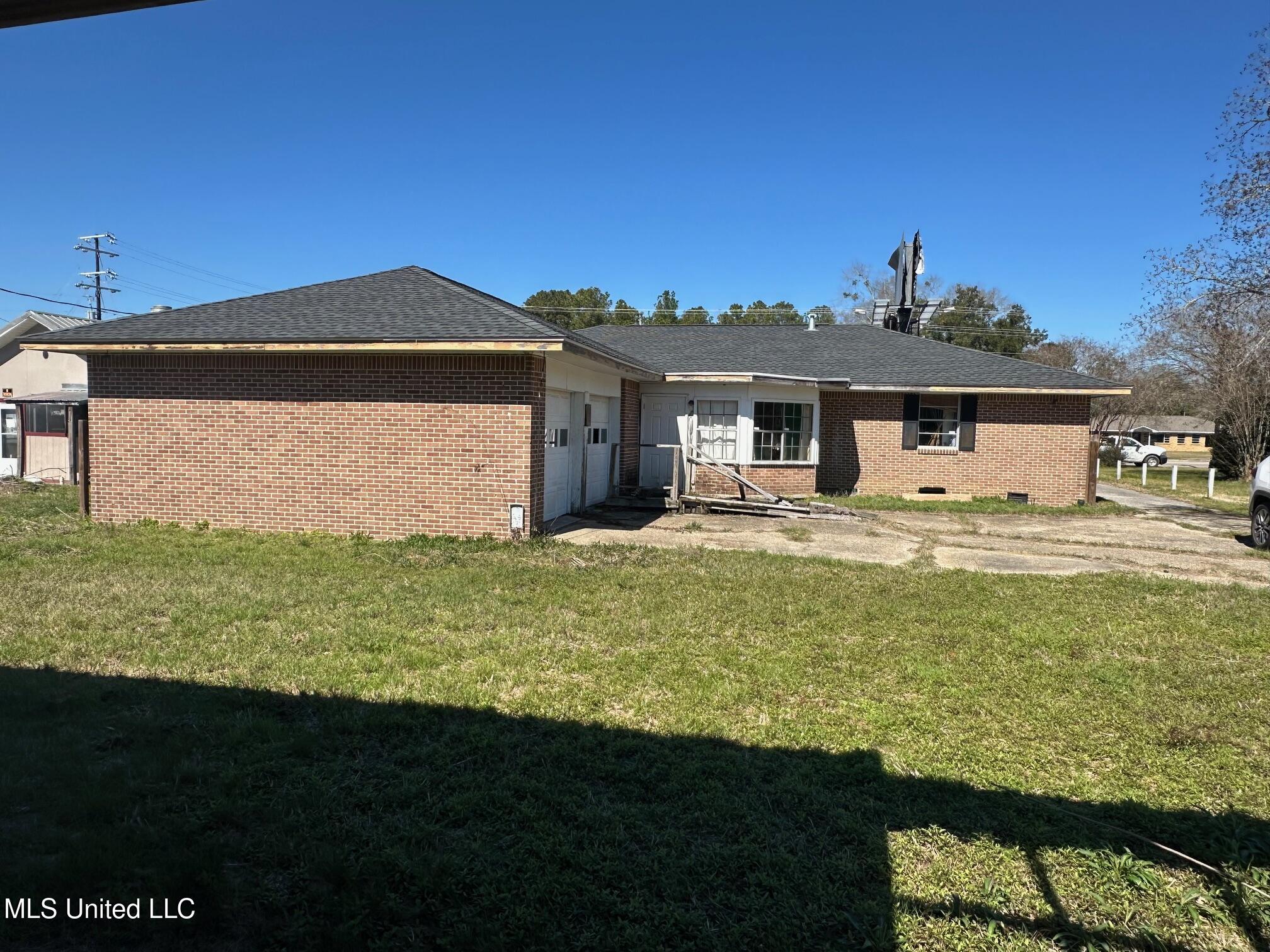 14121 Dedeaux Road Property Photo 12