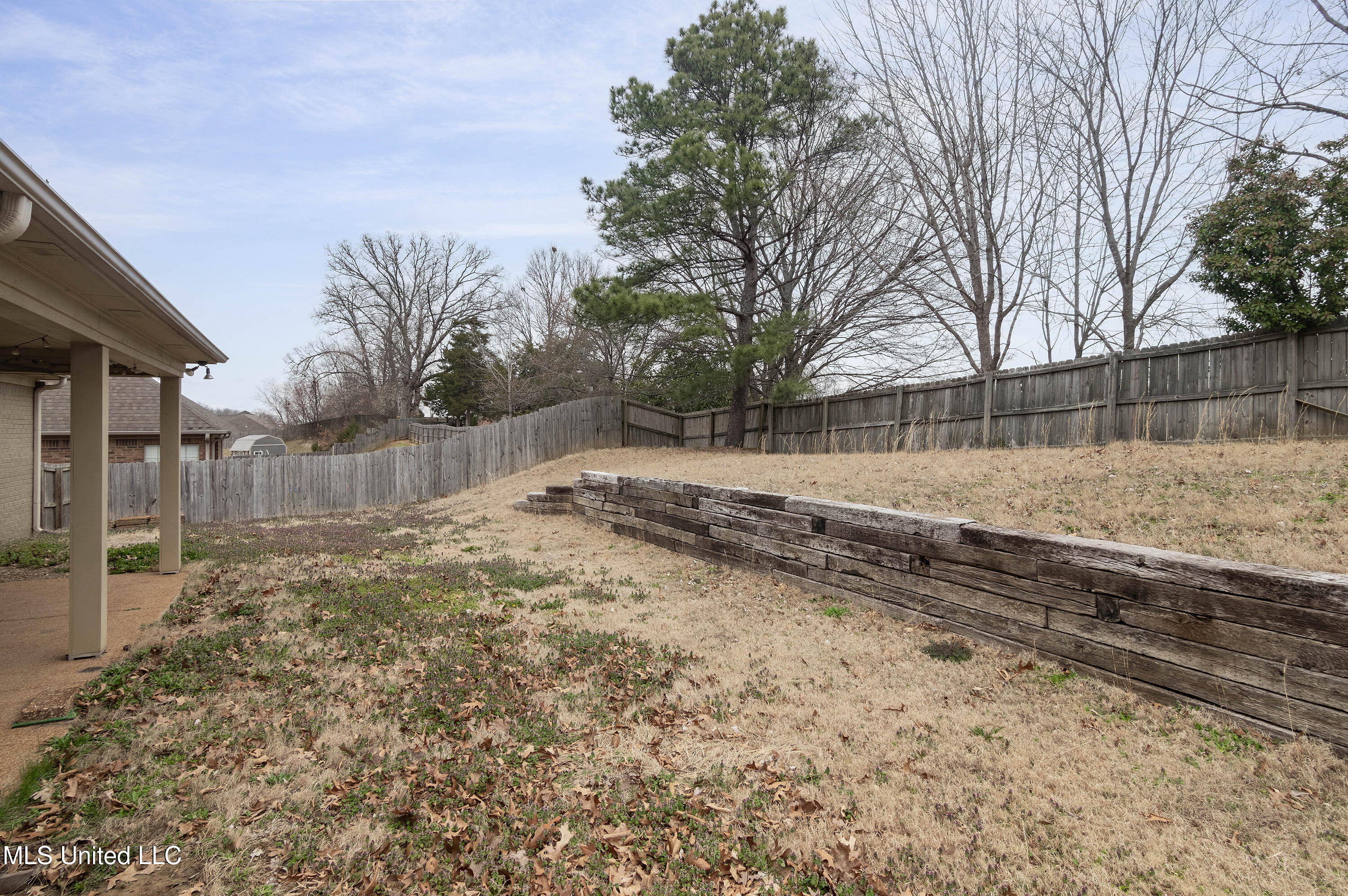1390 E Lake Front Drive Property Photo 21