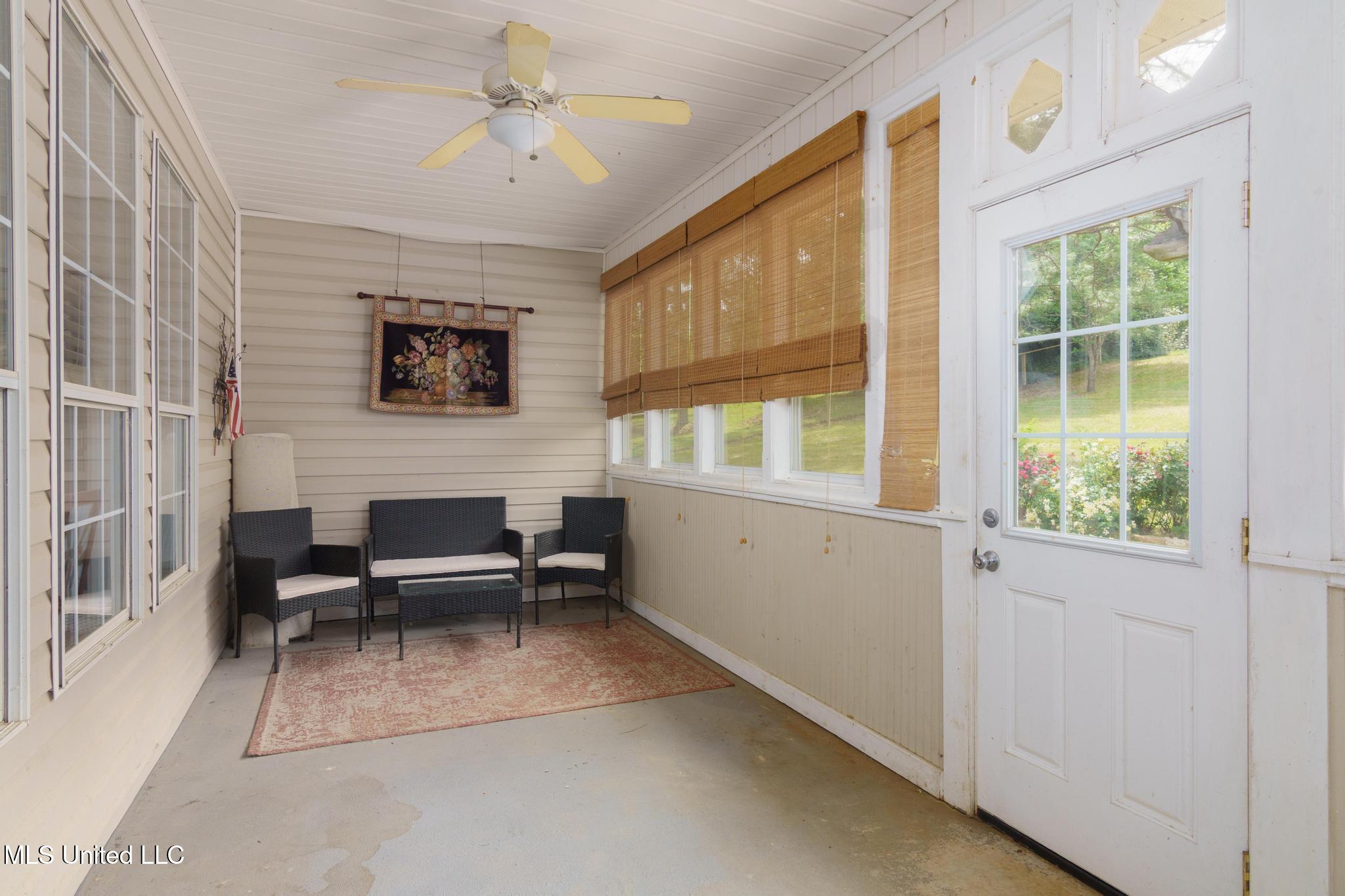 447 Brown's Bridge Road Property Photo 22