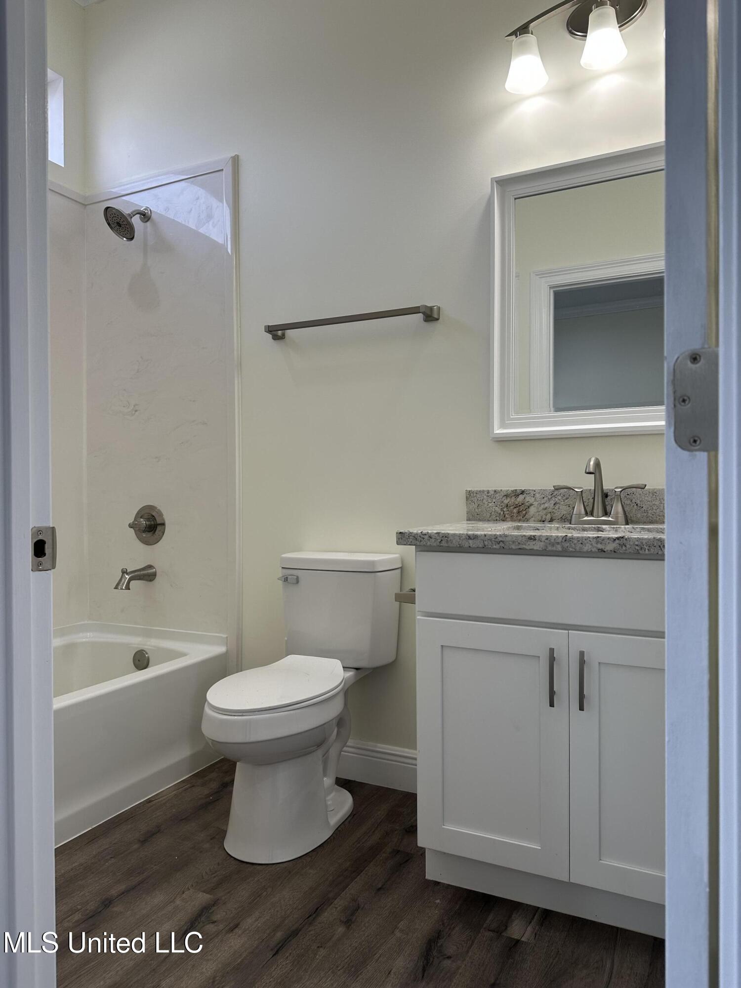 821 Central Avenue Property Photo 15