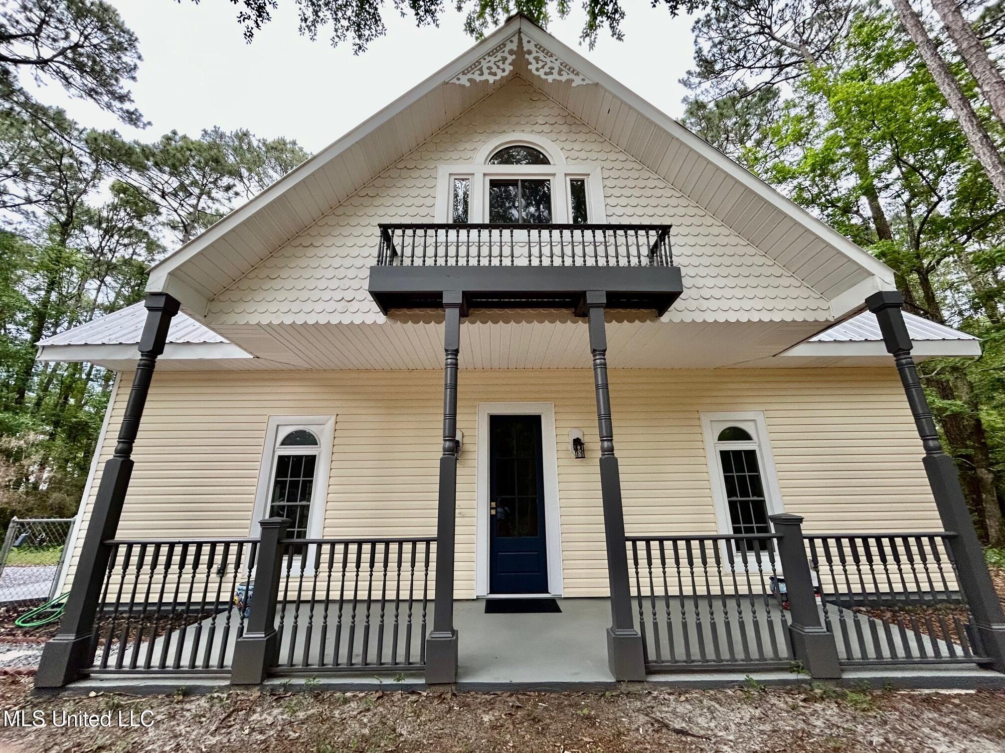 1024 Walnut Street Property Photo 6