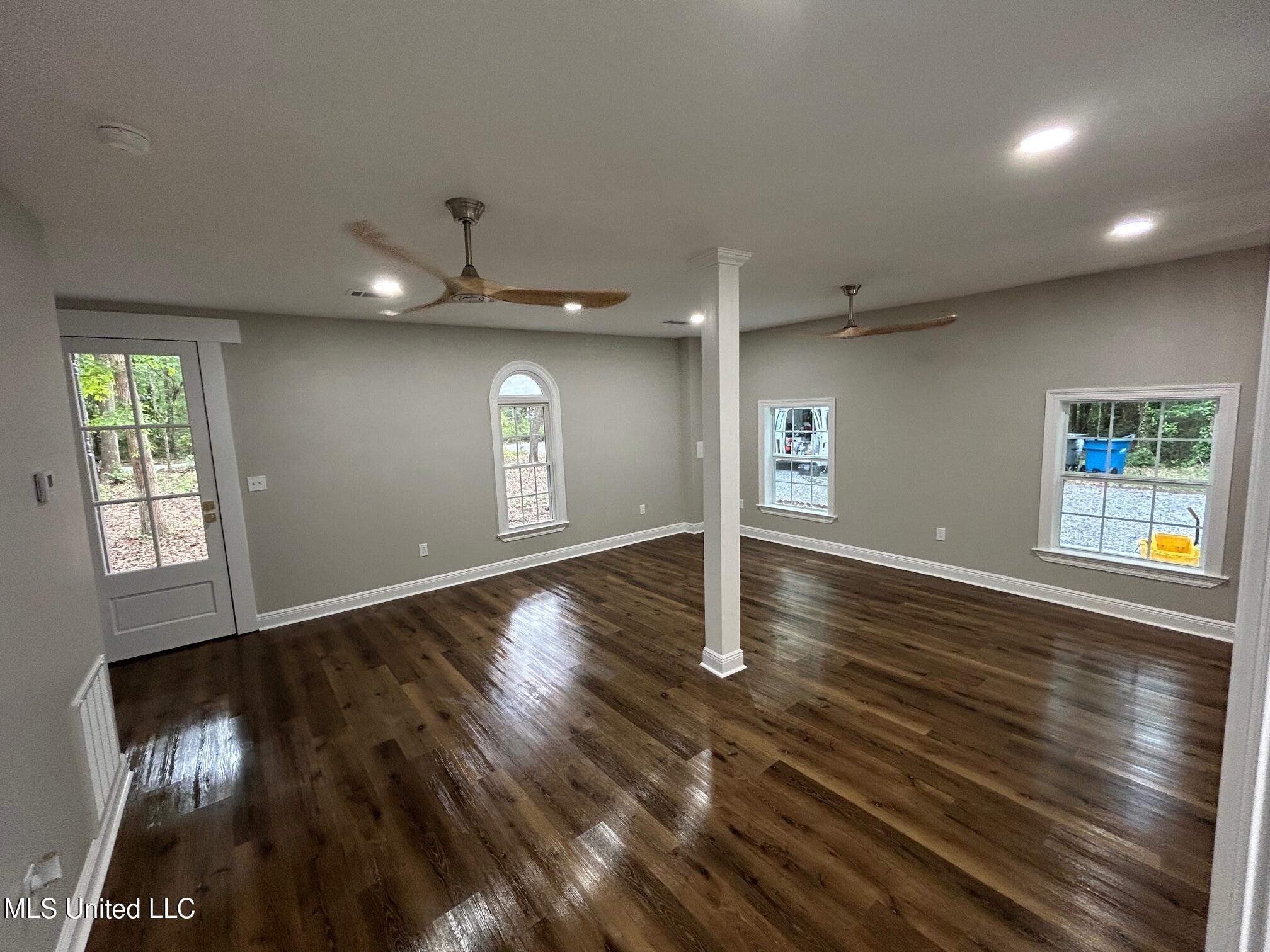 1024 Walnut Street Property Photo 24