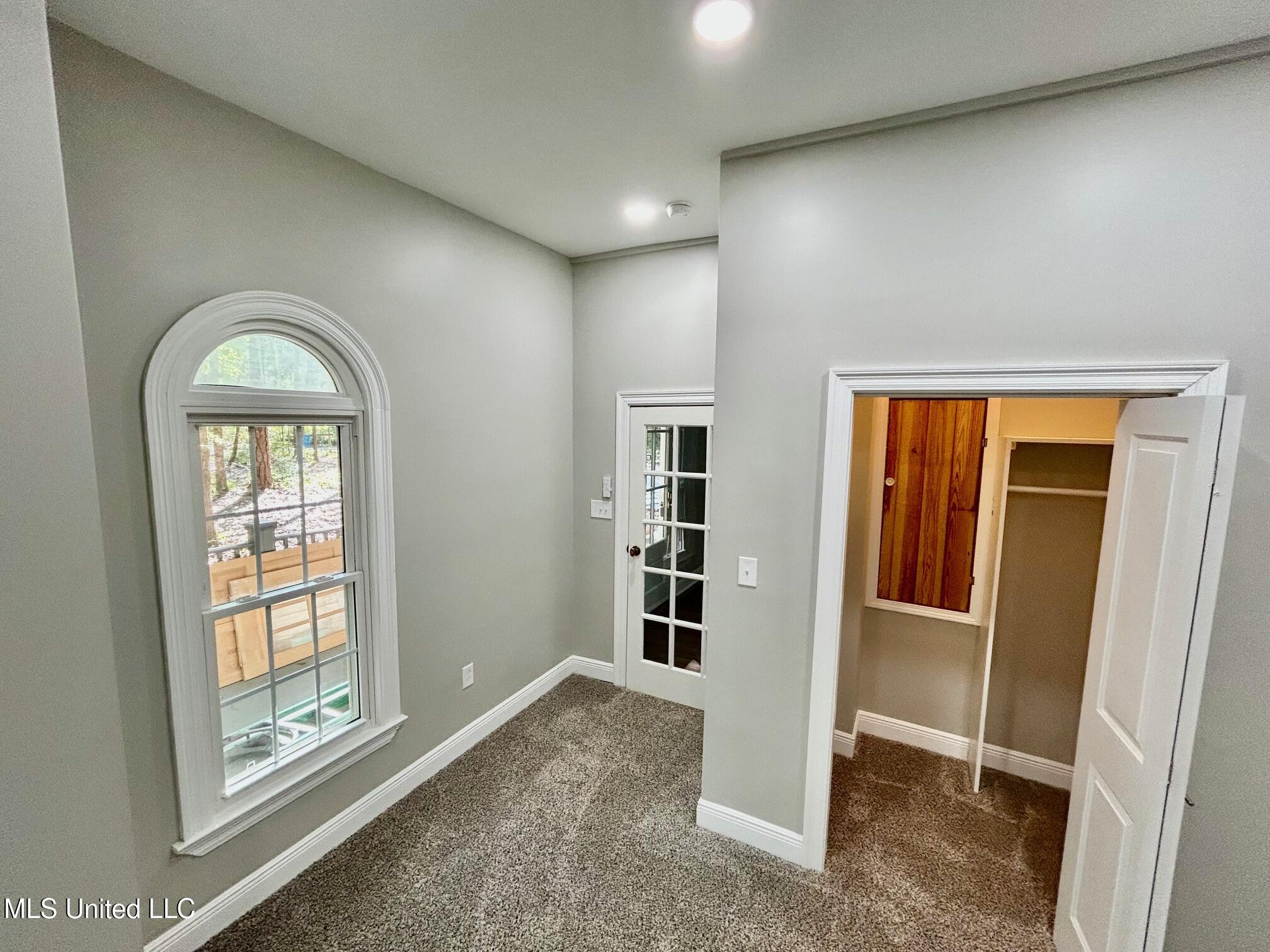 1024 Walnut Street Property Photo 27