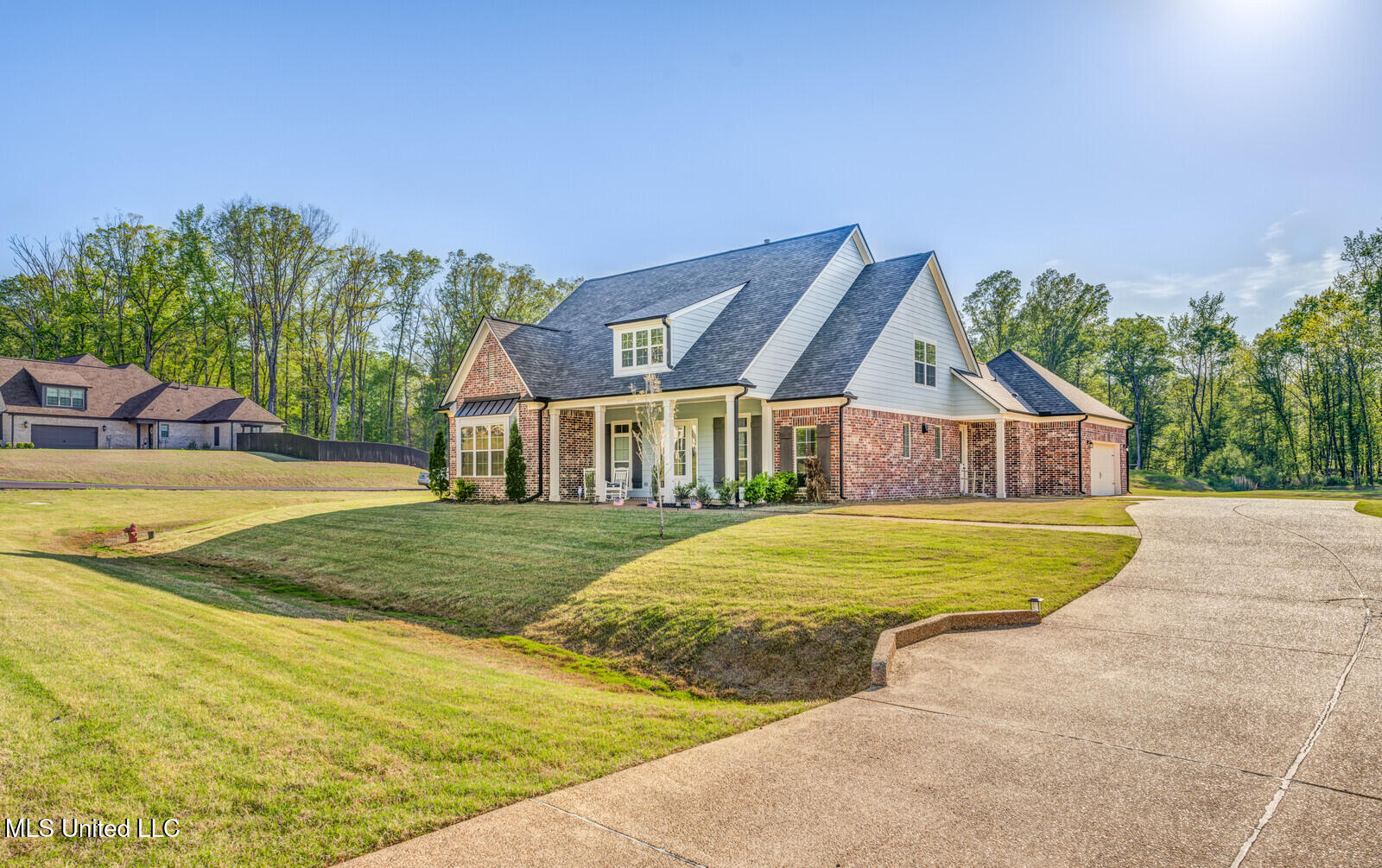 2917 S Cypress Lake Drive Property Photo 1