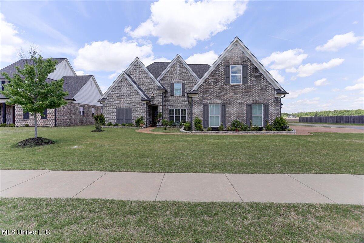 6678 Farm Cove Property Photo 1