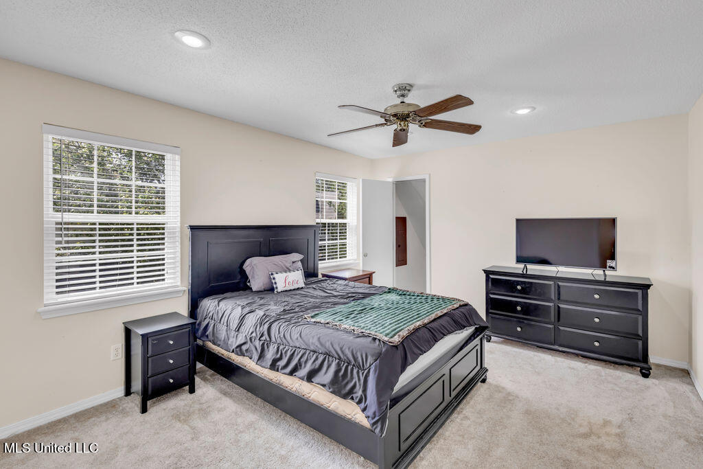 630 Royal Oak Drive Property Photo 30