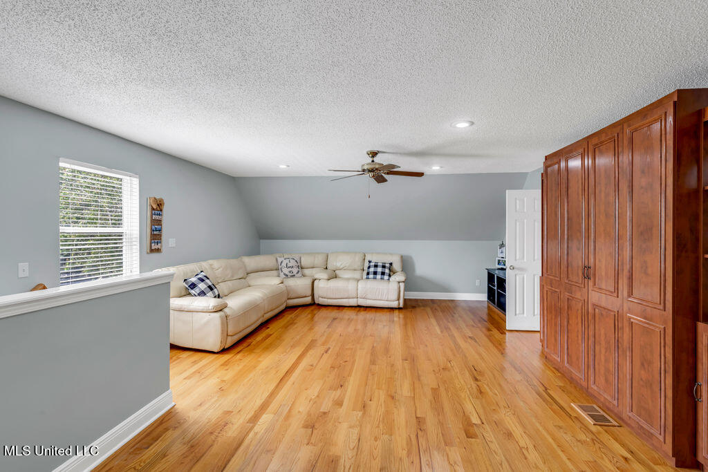 630 Royal Oak Drive Property Photo 40