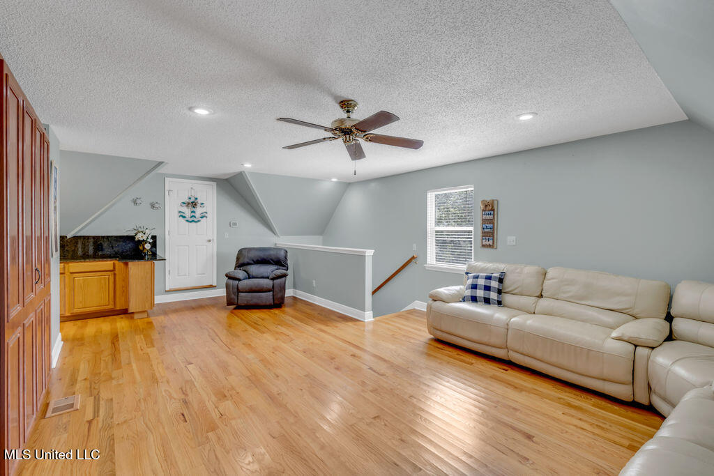 630 Royal Oak Drive Property Photo 42