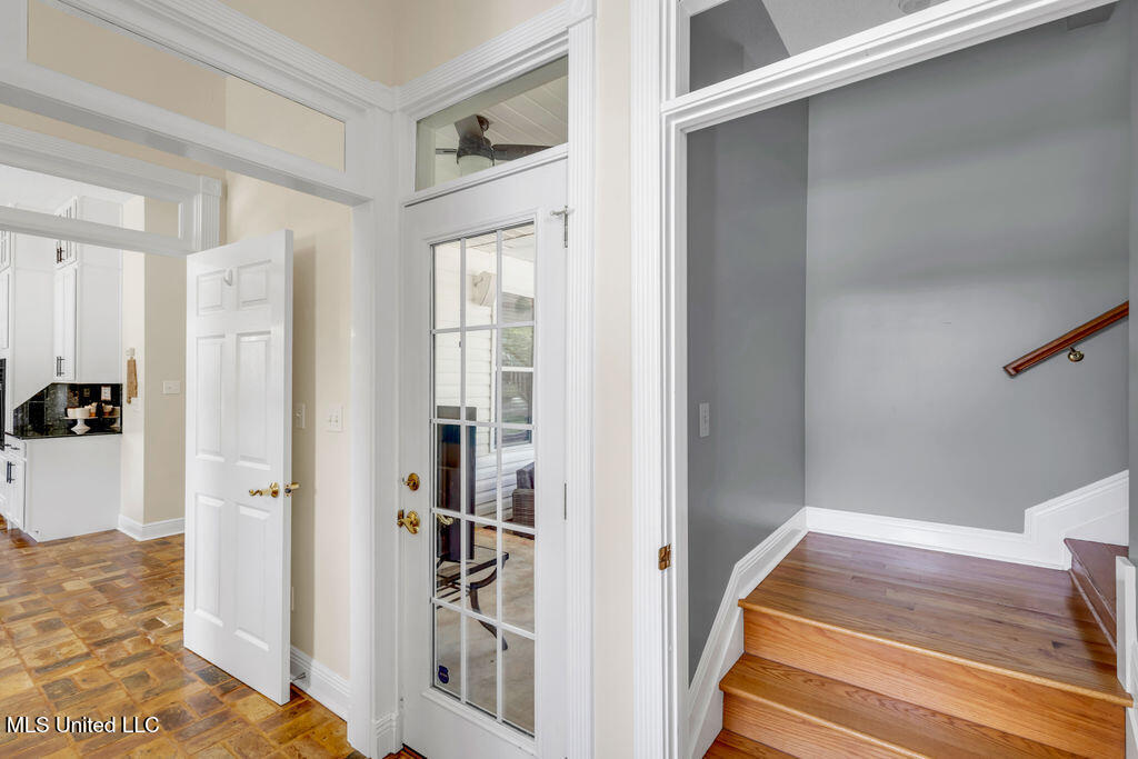 630 Royal Oak Drive Property Photo 47