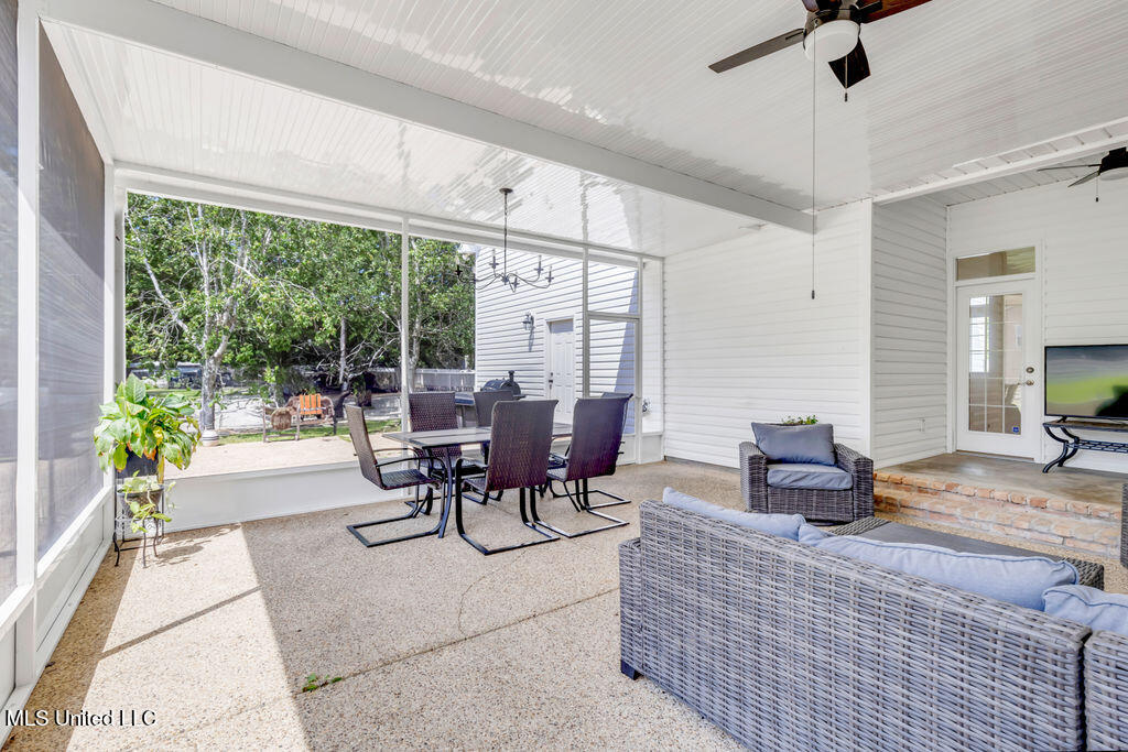 630 Royal Oak Drive Property Photo 50