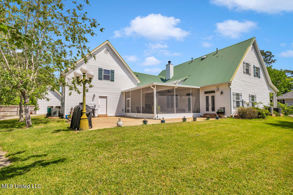 630 Royal Oak Drive Property Photo 52