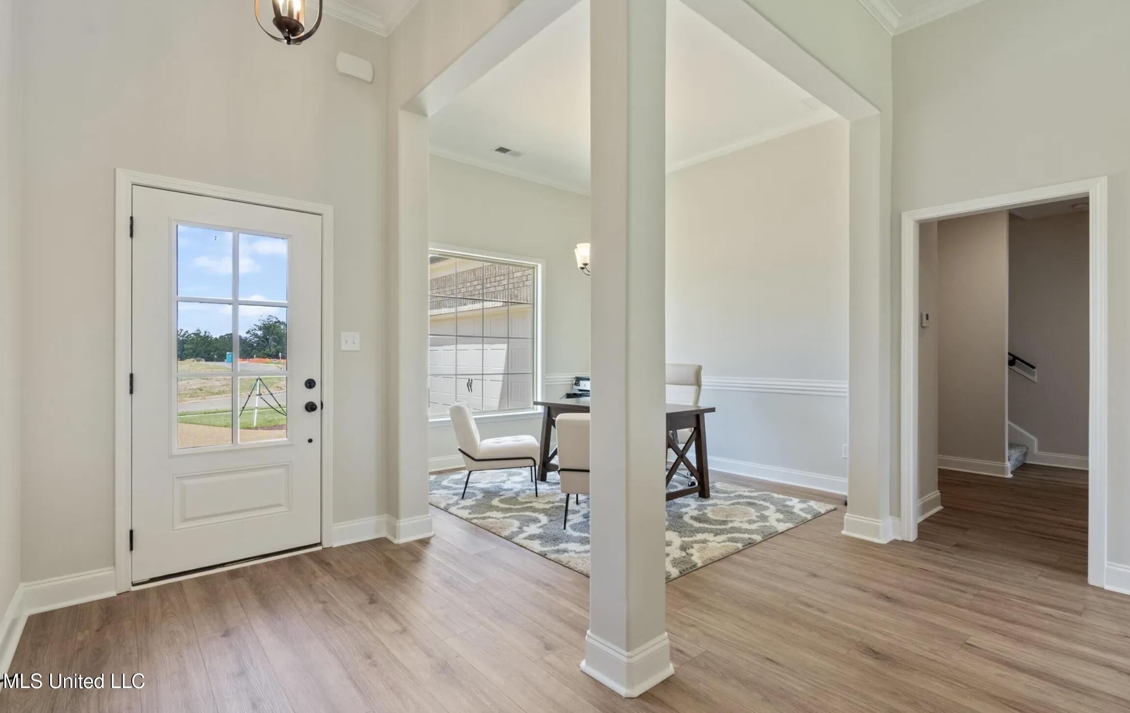 3772 Roland Drive Property Photo 4